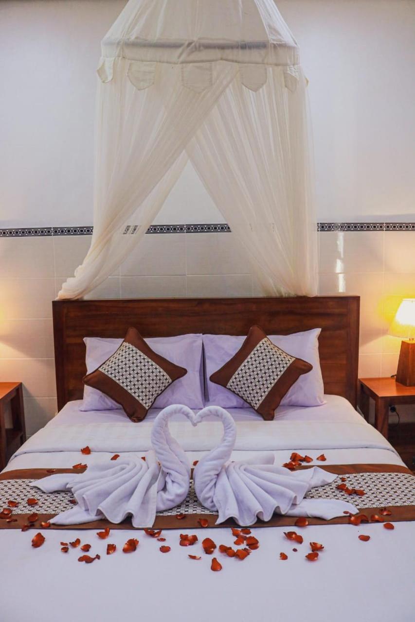 Three-Bedroom Villa - Photo 3