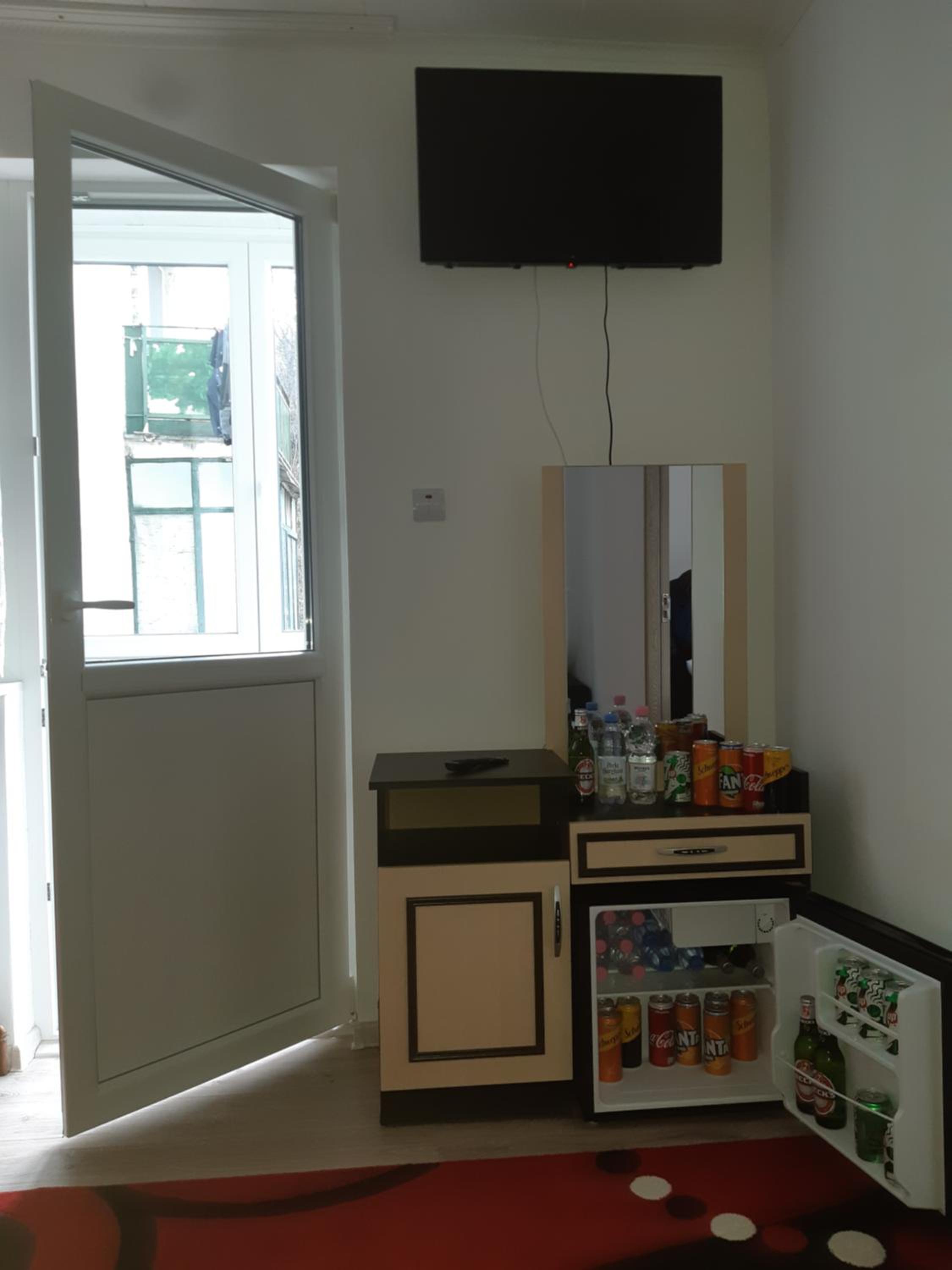 One-Bedroom Apartment - Photo 25