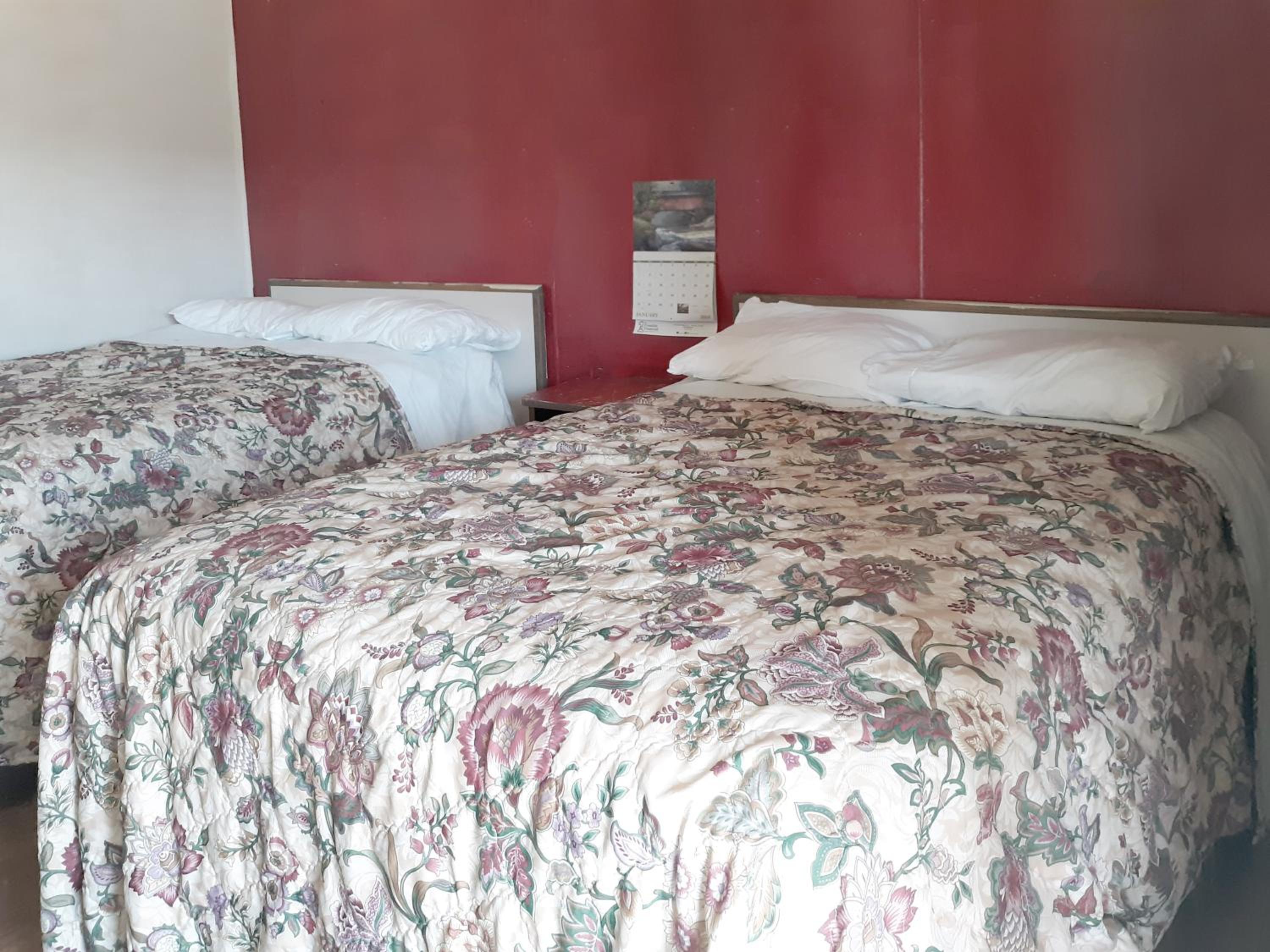Double Room with Two Double Beds - Photo 1