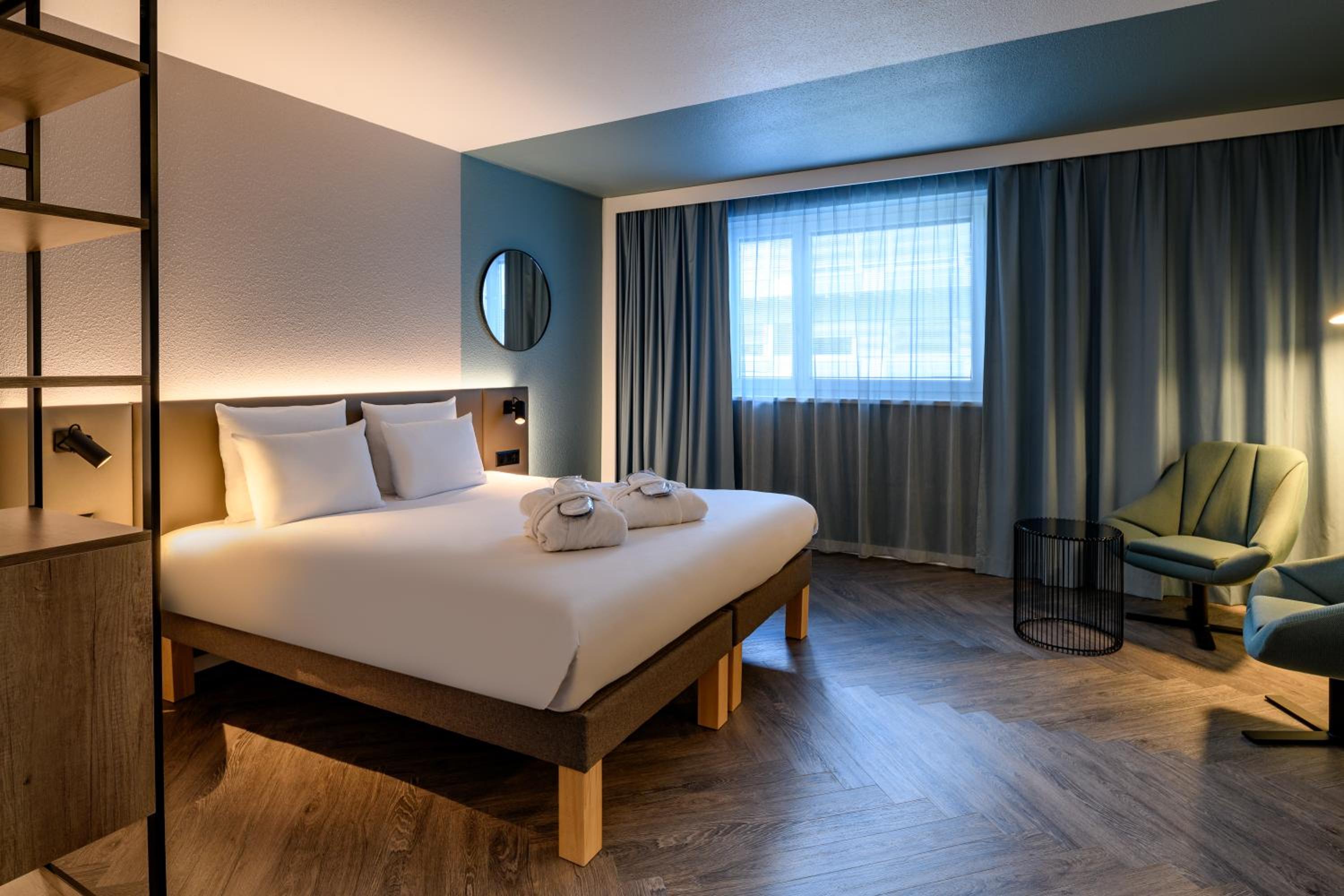 Two Bedroom Suite with Double Bed and Sofa  - Photo 14