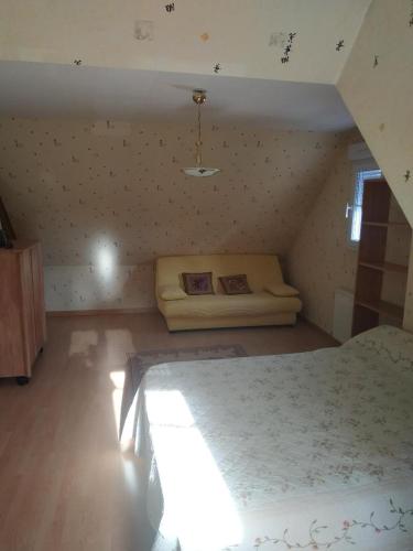 Quadruple Room with Shared Bathroom photo 1