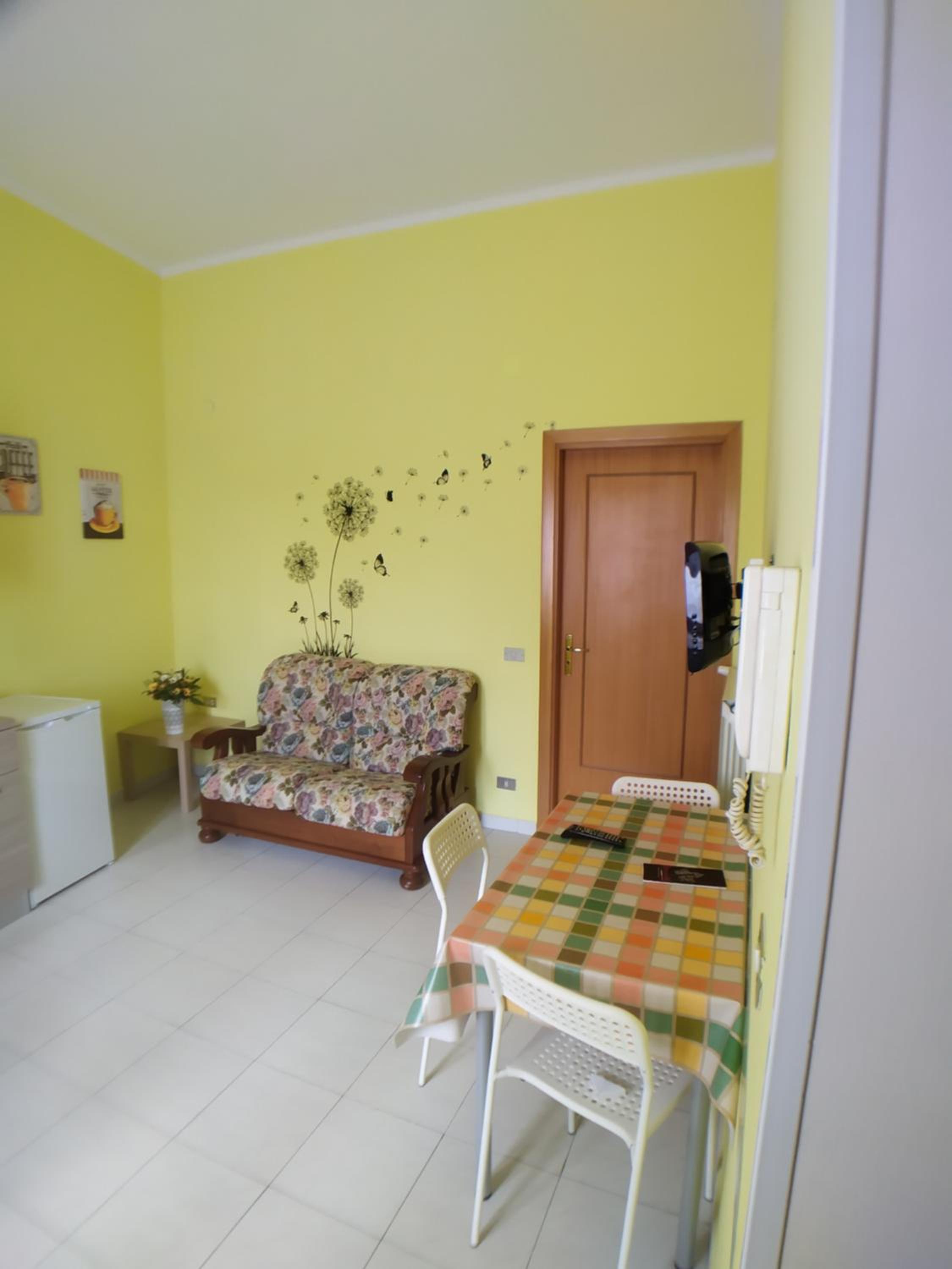 Apartment - Photo 1