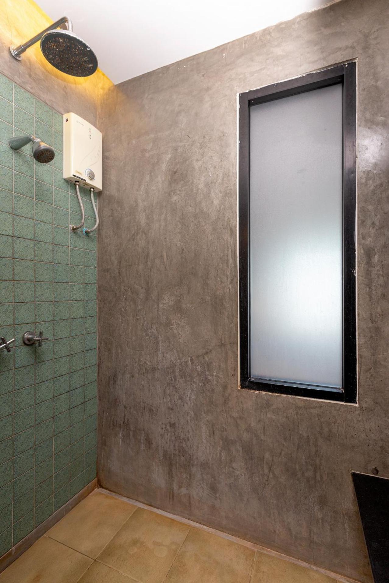 Deluxe Double or Twin Room with Pool View photo 2
