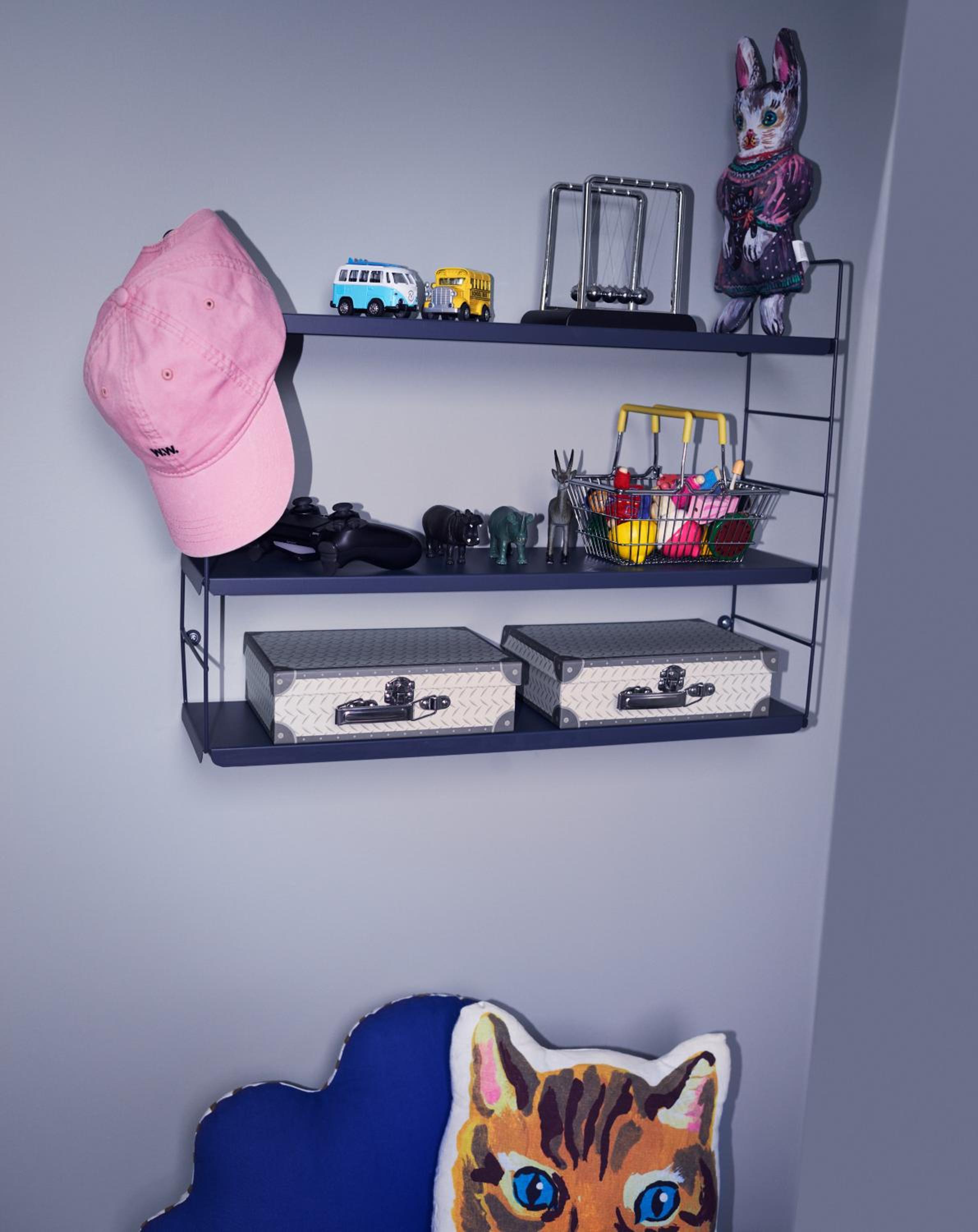 Family Room thumbnail 5