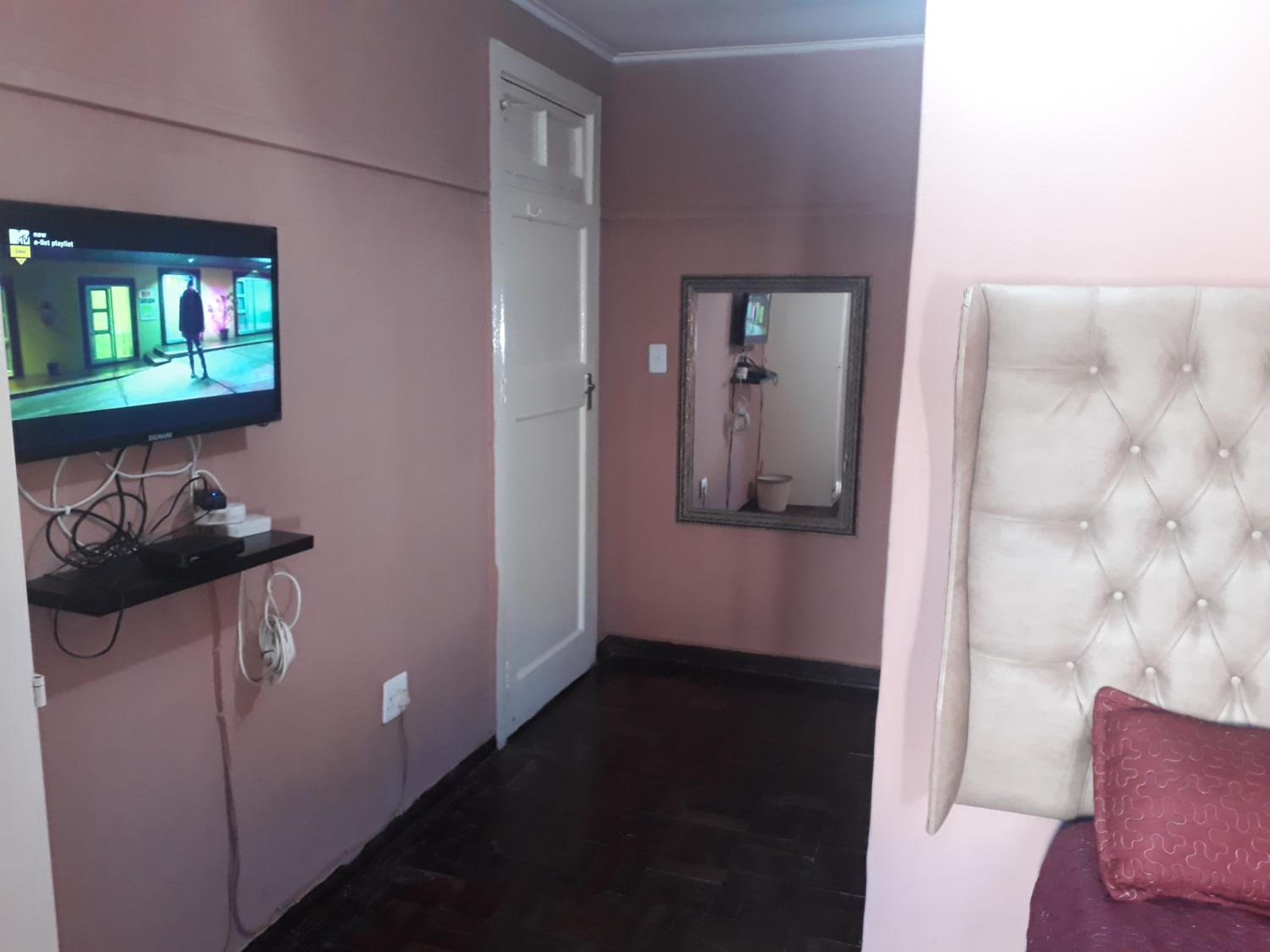 Apartment - Photo 1