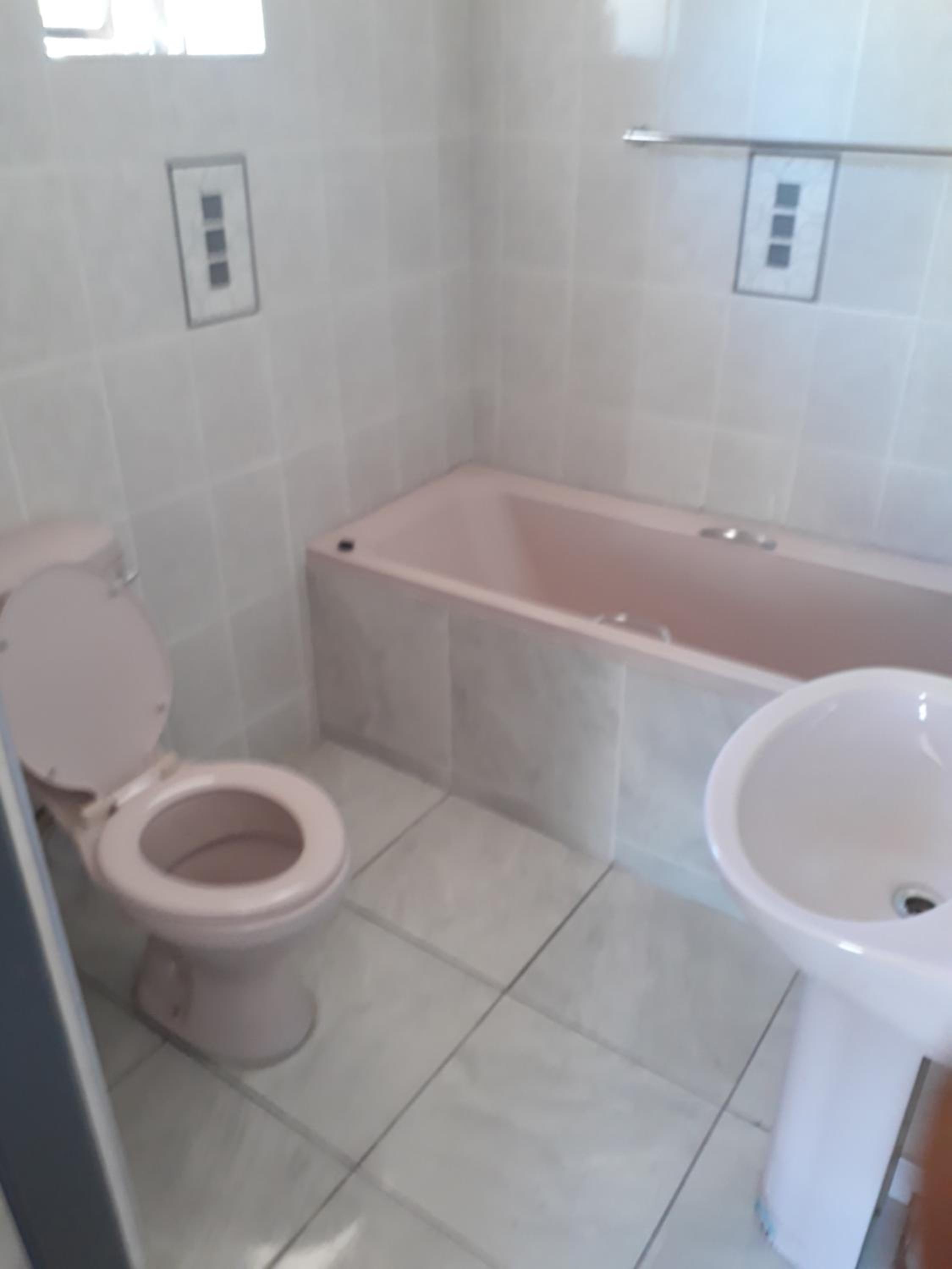 Apartment - Photo 10