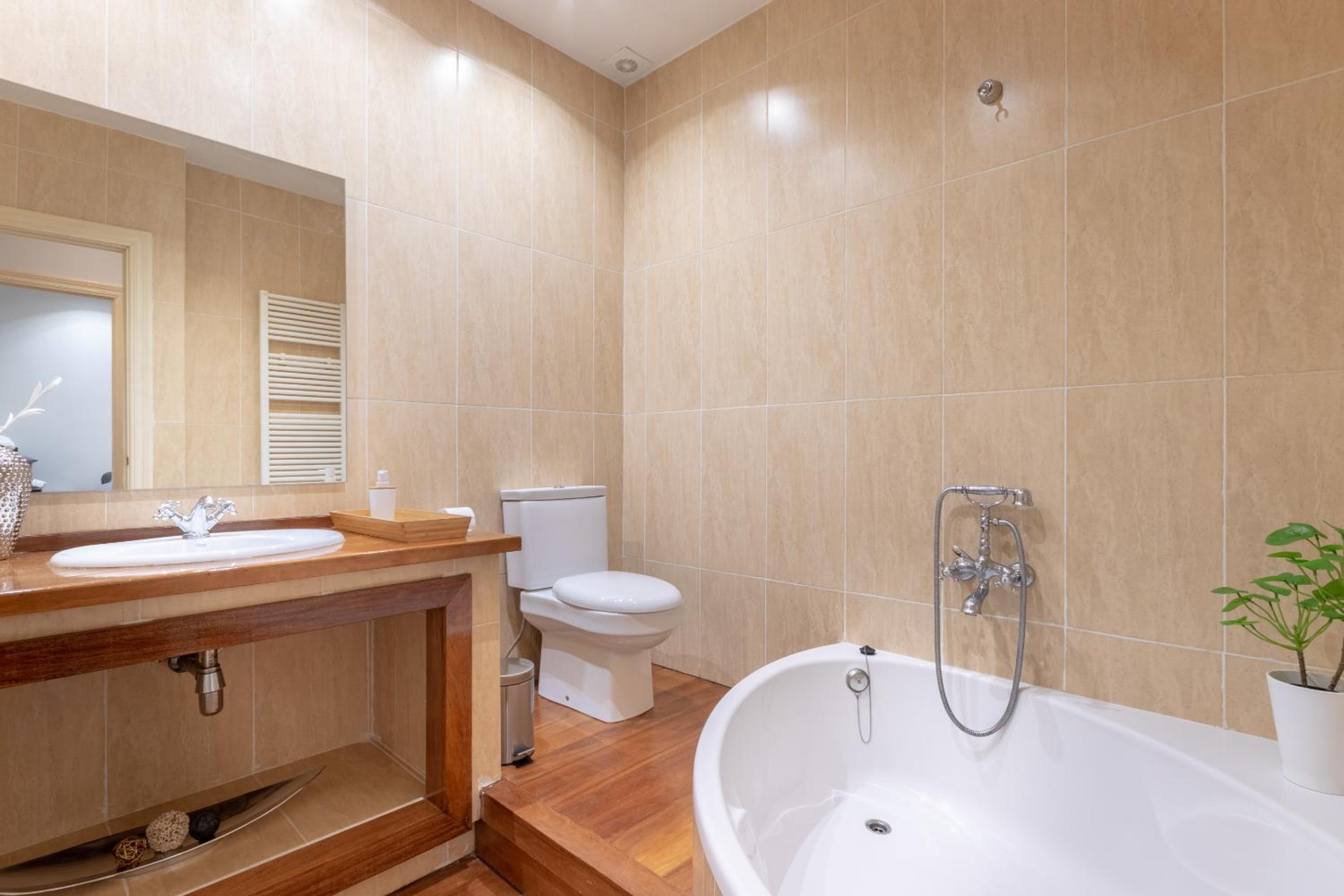 Two-Bedroom Apartment - Photo 9