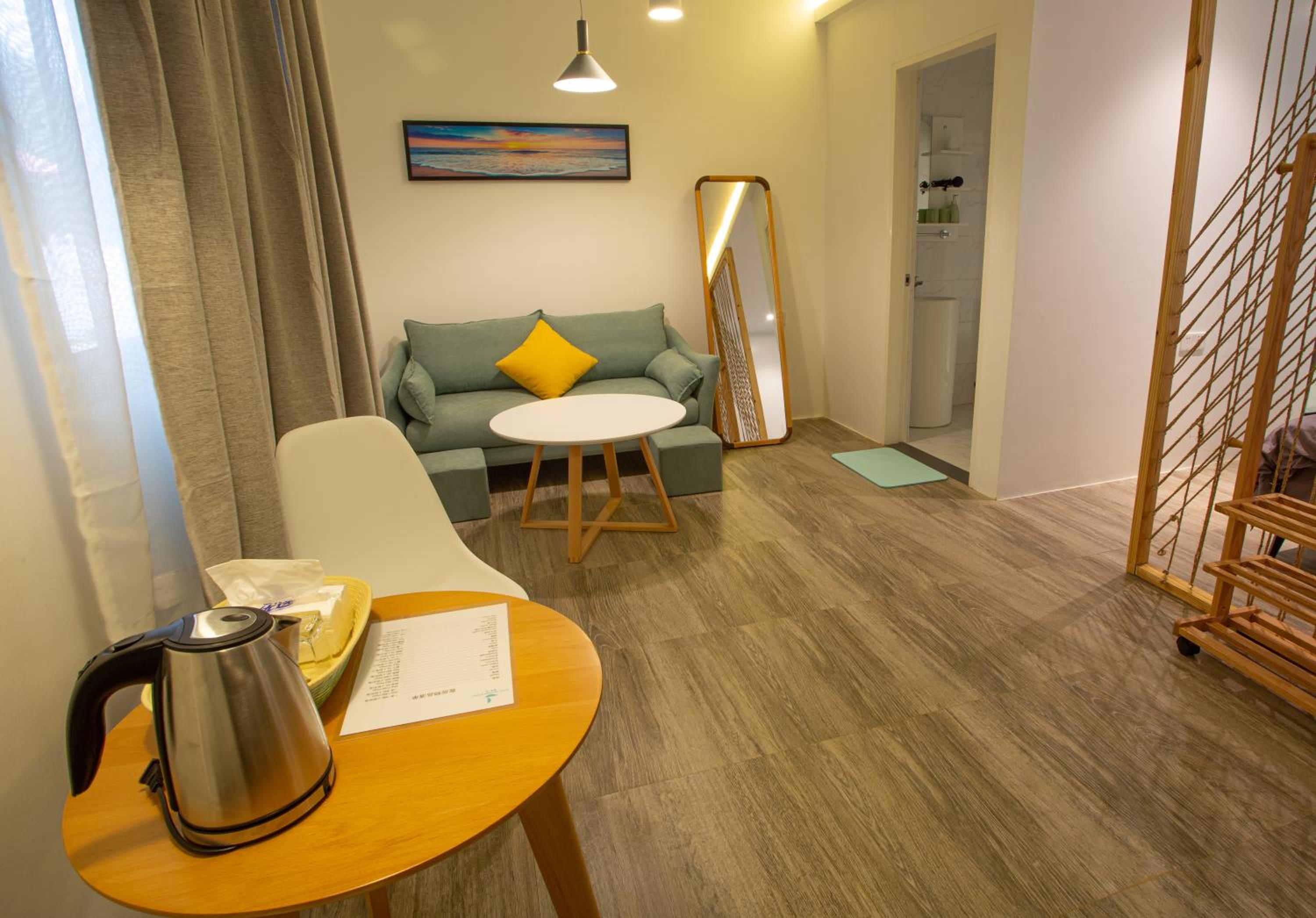 One-Bedroom Apartment - Photo 29