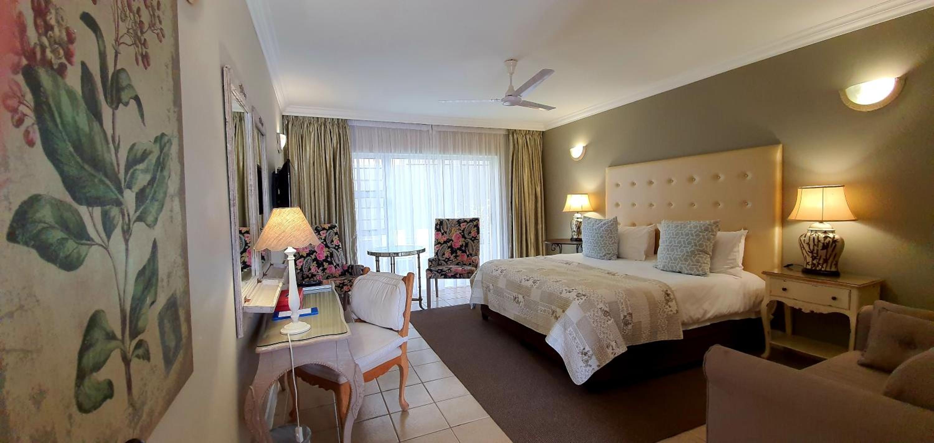 Double or Twin Room with Balcony - Photo 14