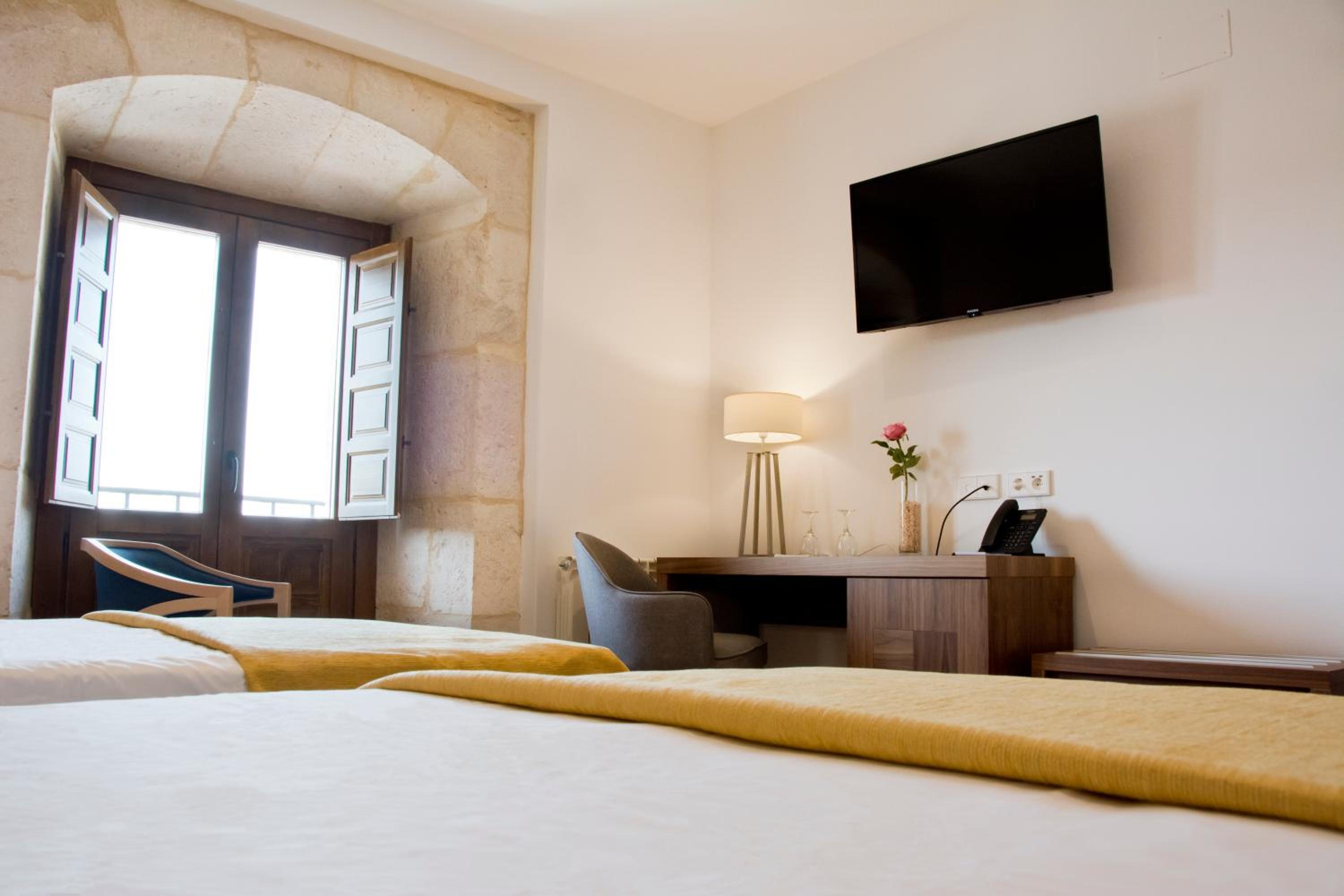 Twin Room - Photo 4