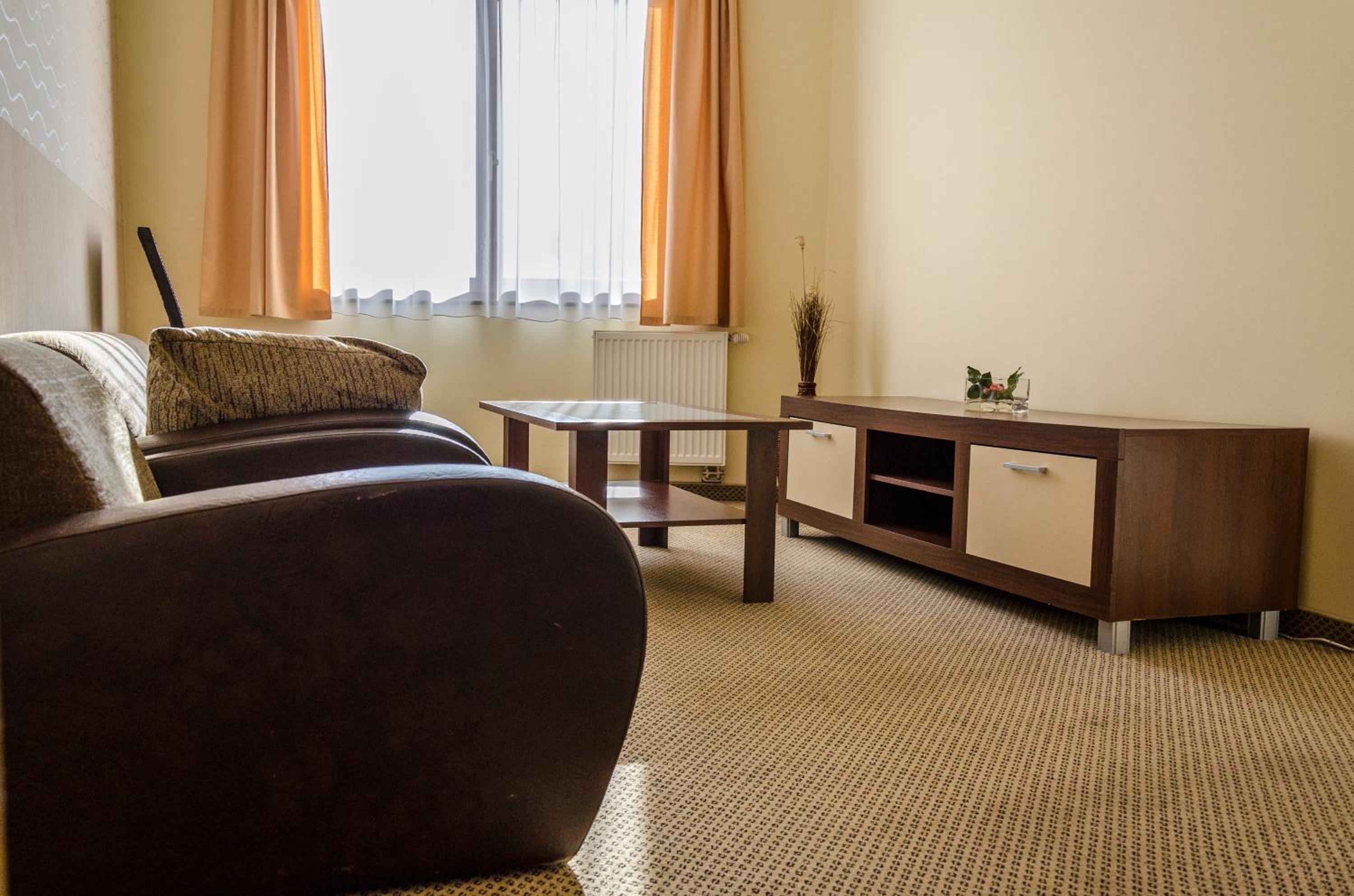 Apartment - Photo 4