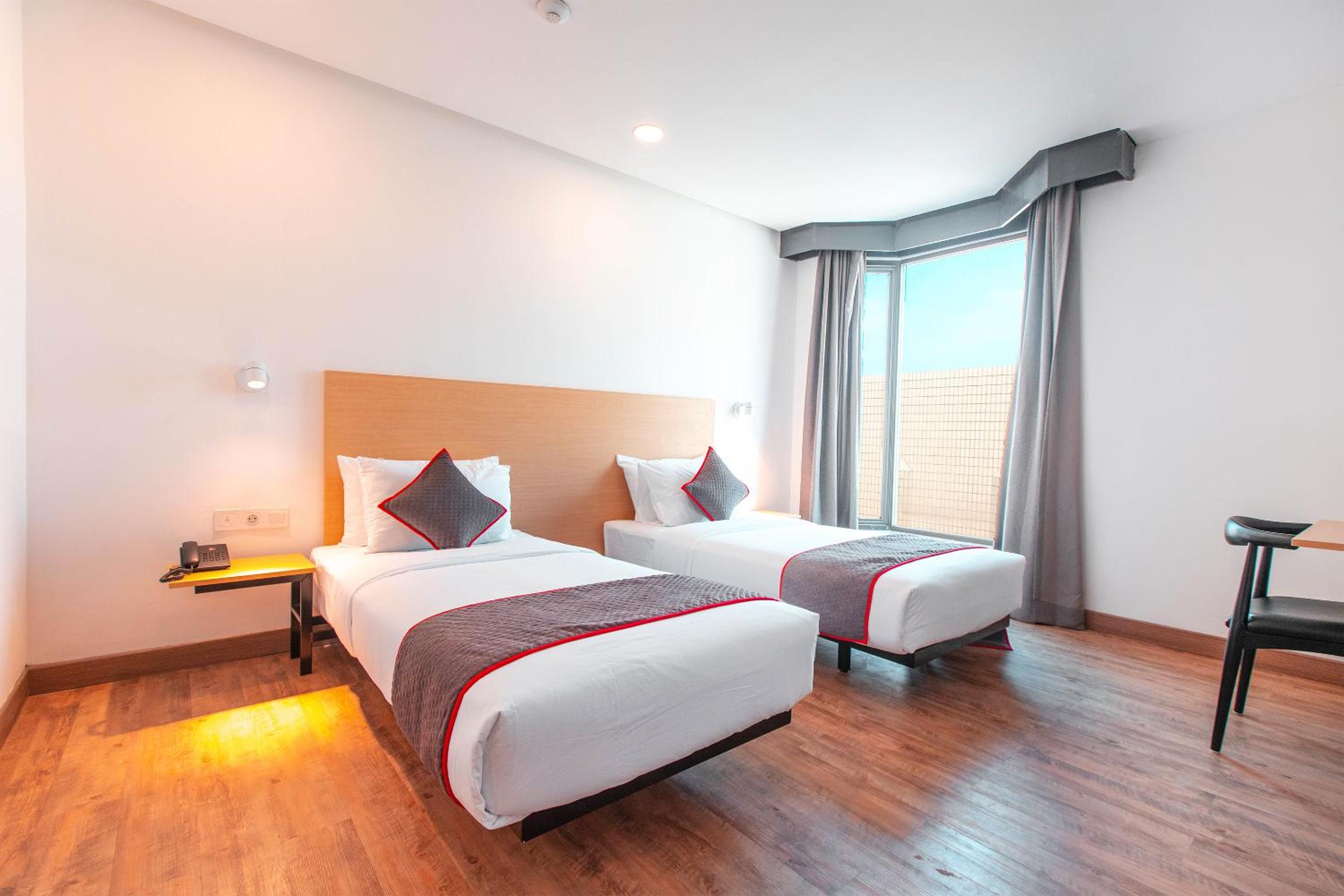 Delxue Twin Room - Photo 2