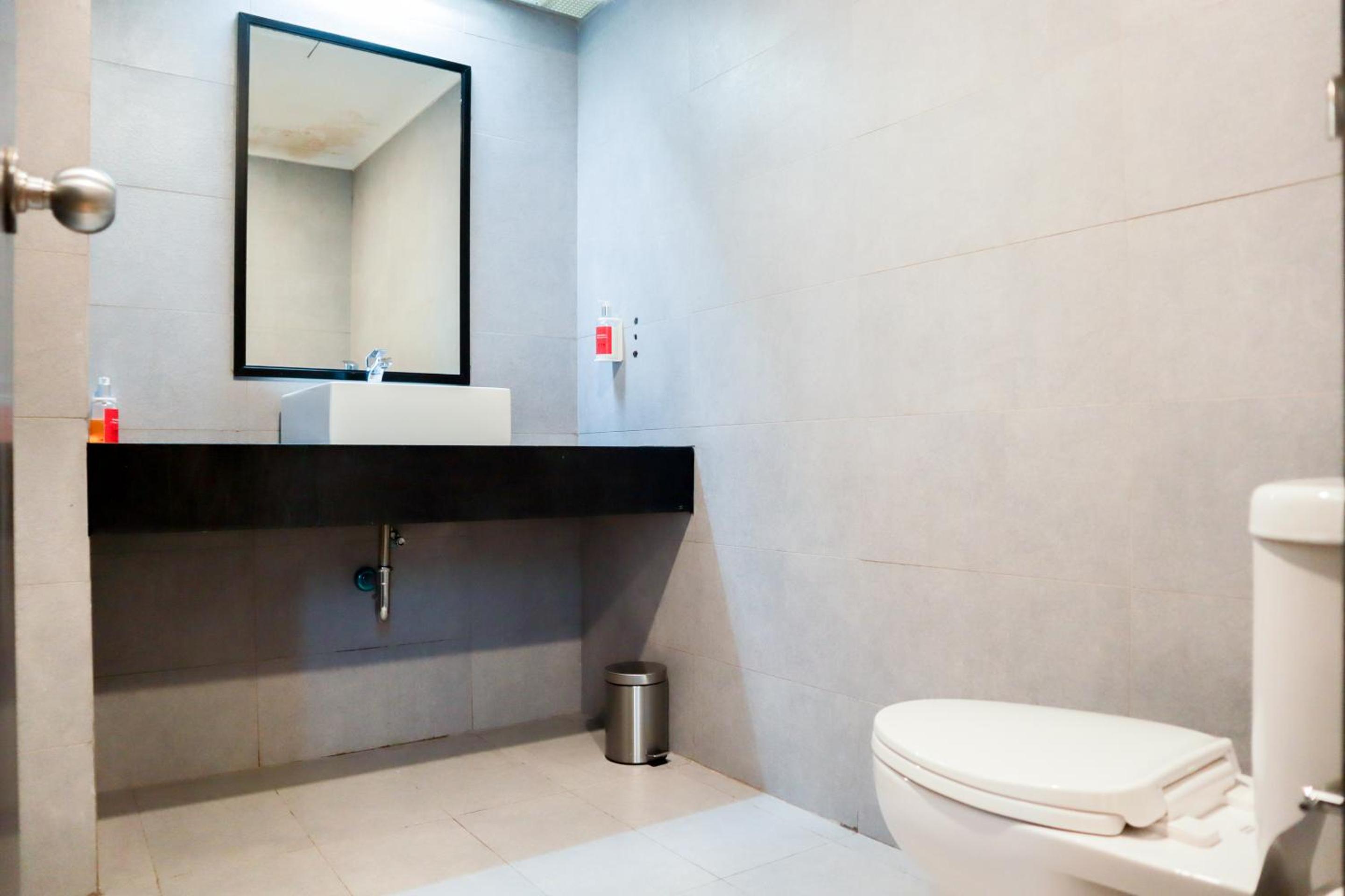 Deluxe Suite - Photo 2