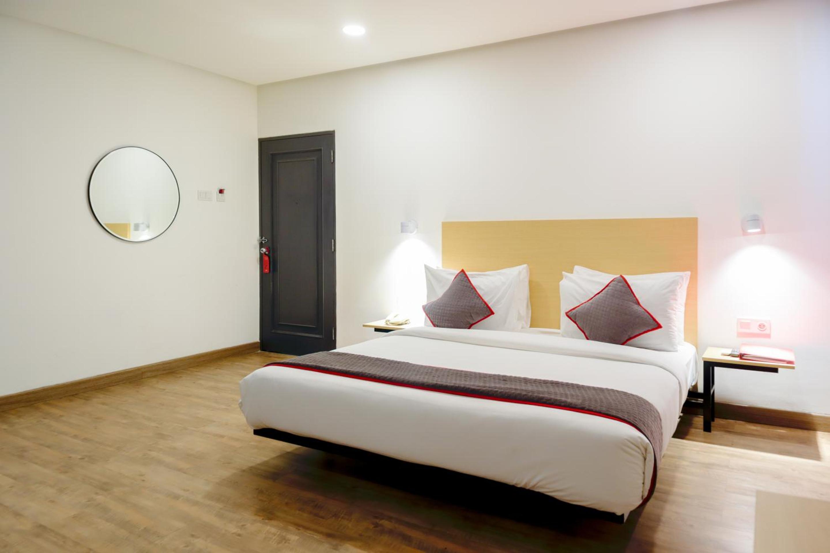 Deluxe Suite - Photo 1