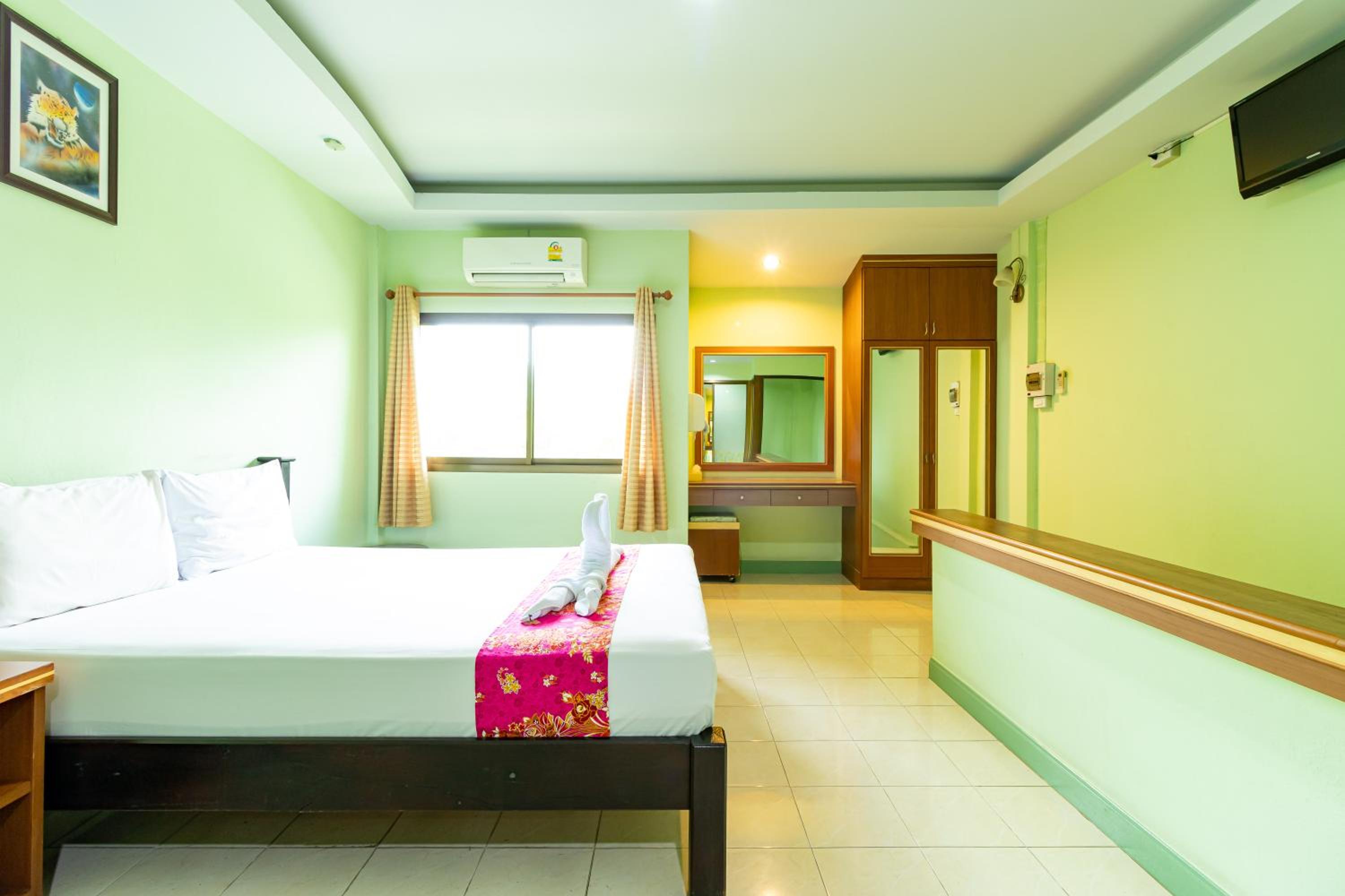 Standard Double Room - Photo 6