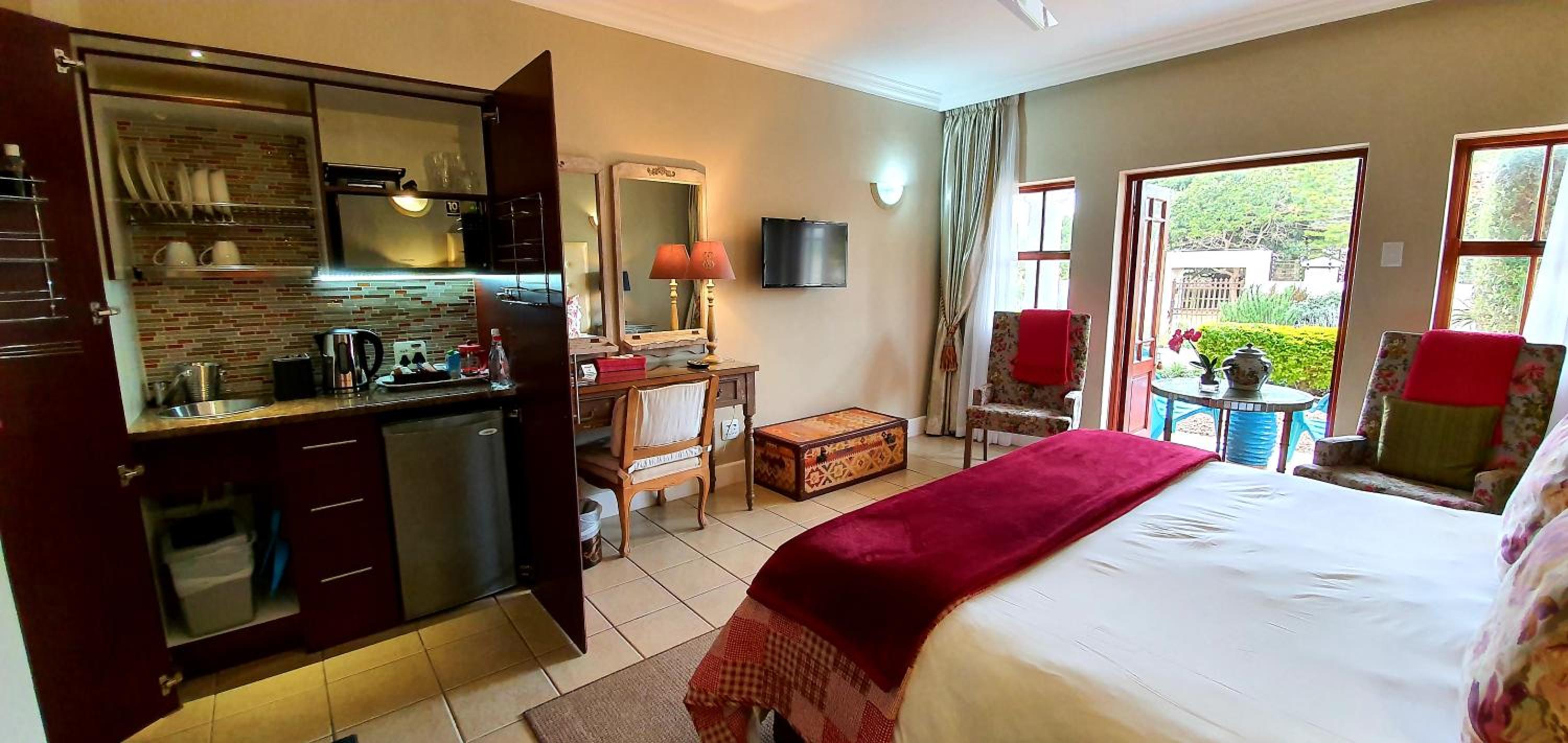 Deluxe Double or Twin Room with Balcony - Photo 4
