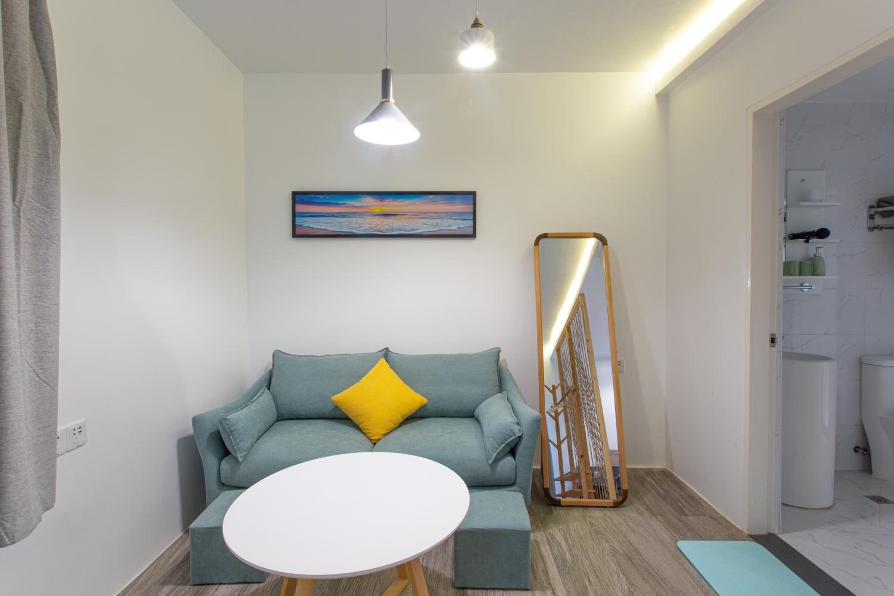 One-Bedroom Apartment - Photo 26