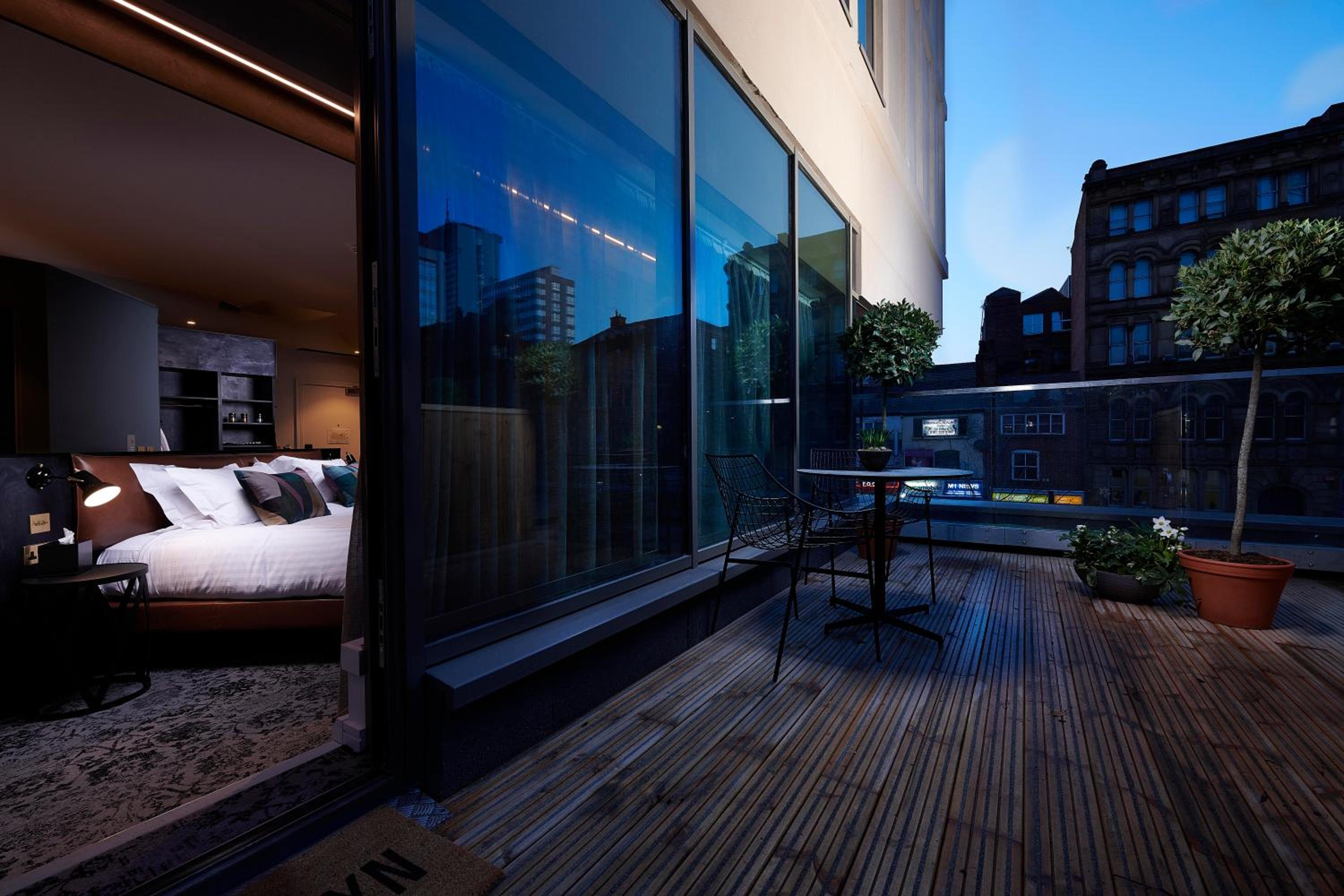 King Suite - Photo 5