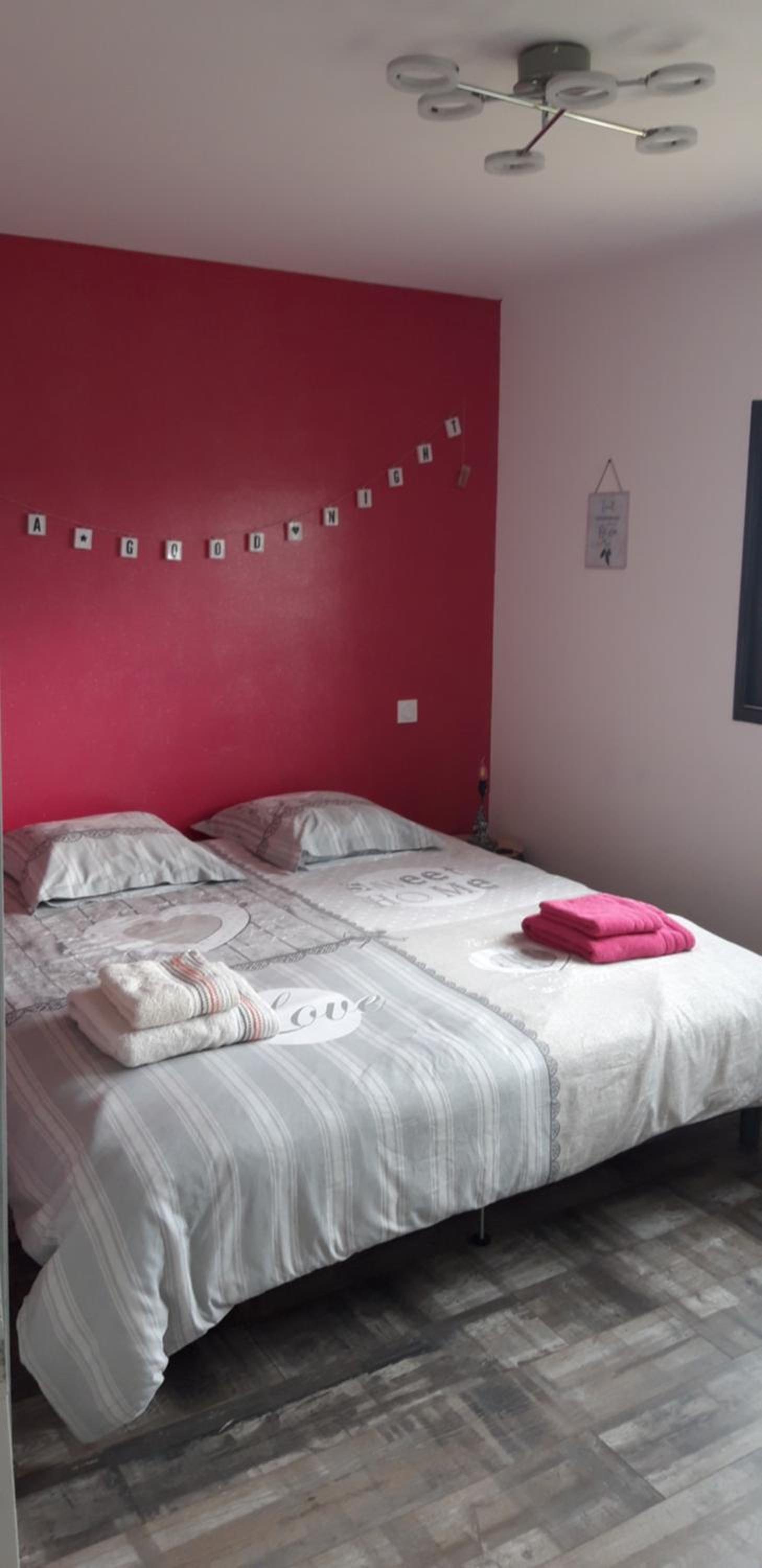 Queen Room with Garden View - Photo 9