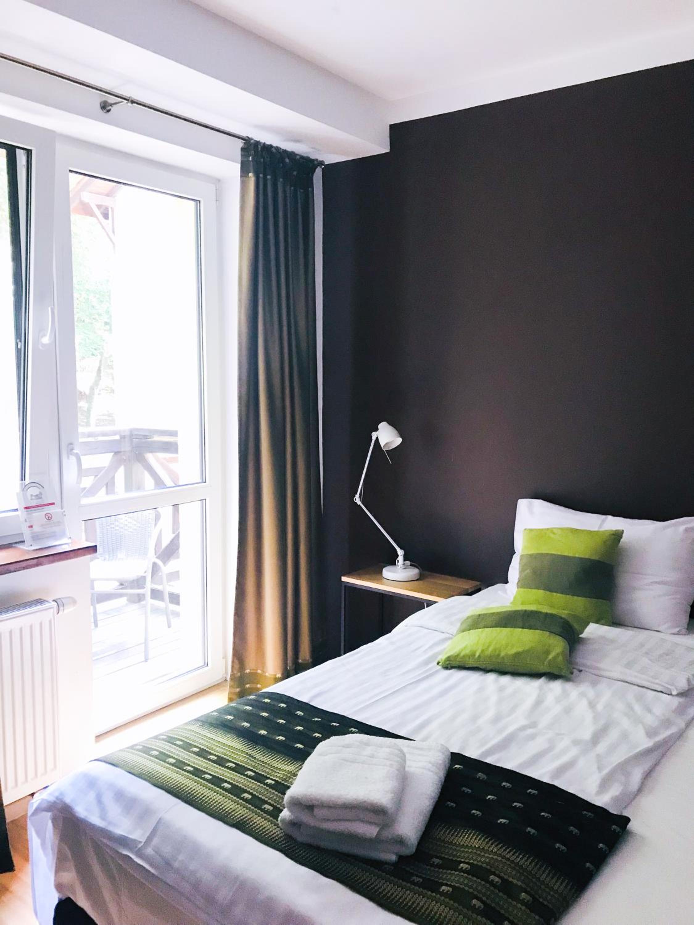 Double or Twin Room - Photo 4