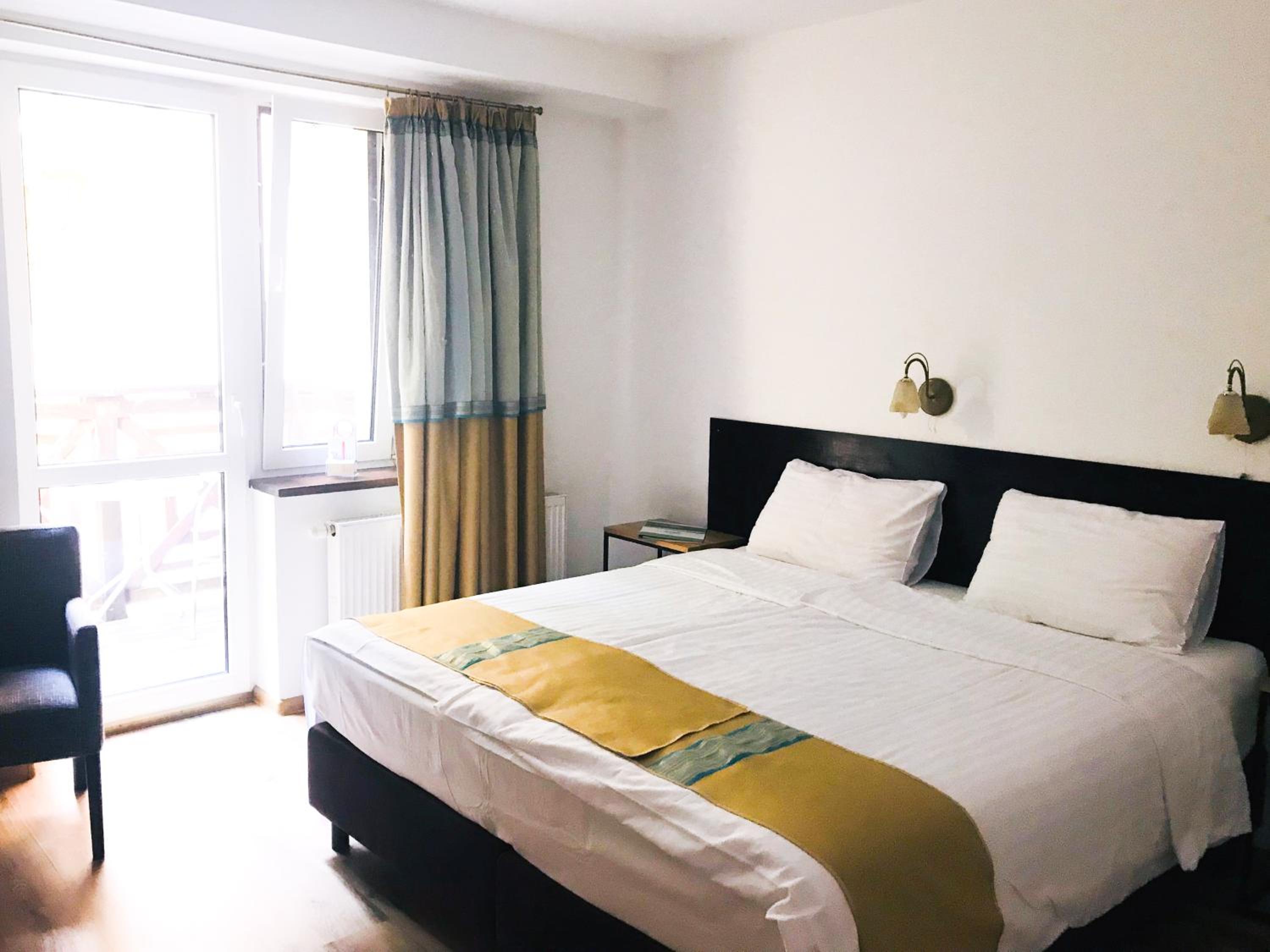 Double or Twin Room - Photo 3