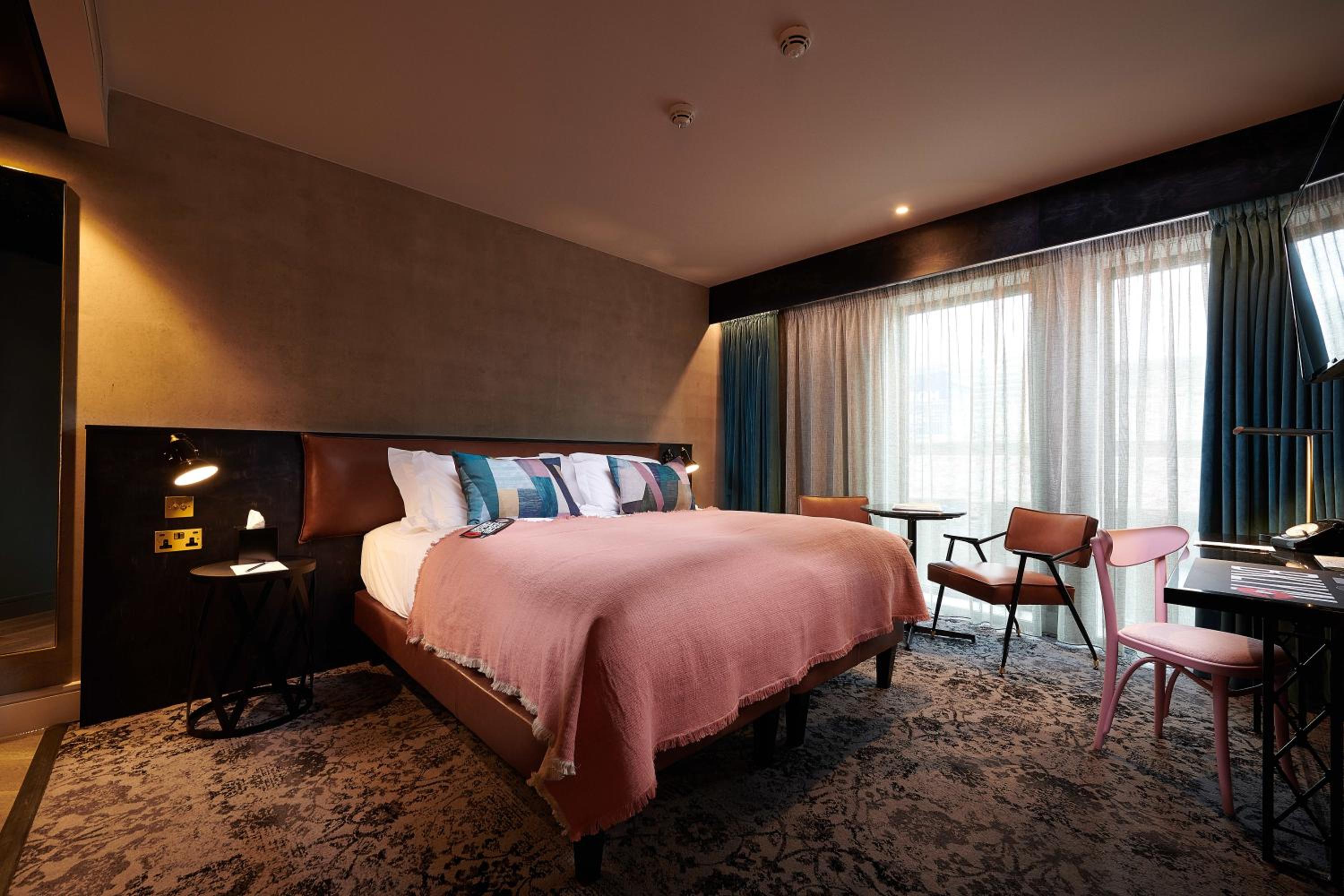 Standard Queen Room - Photo 4