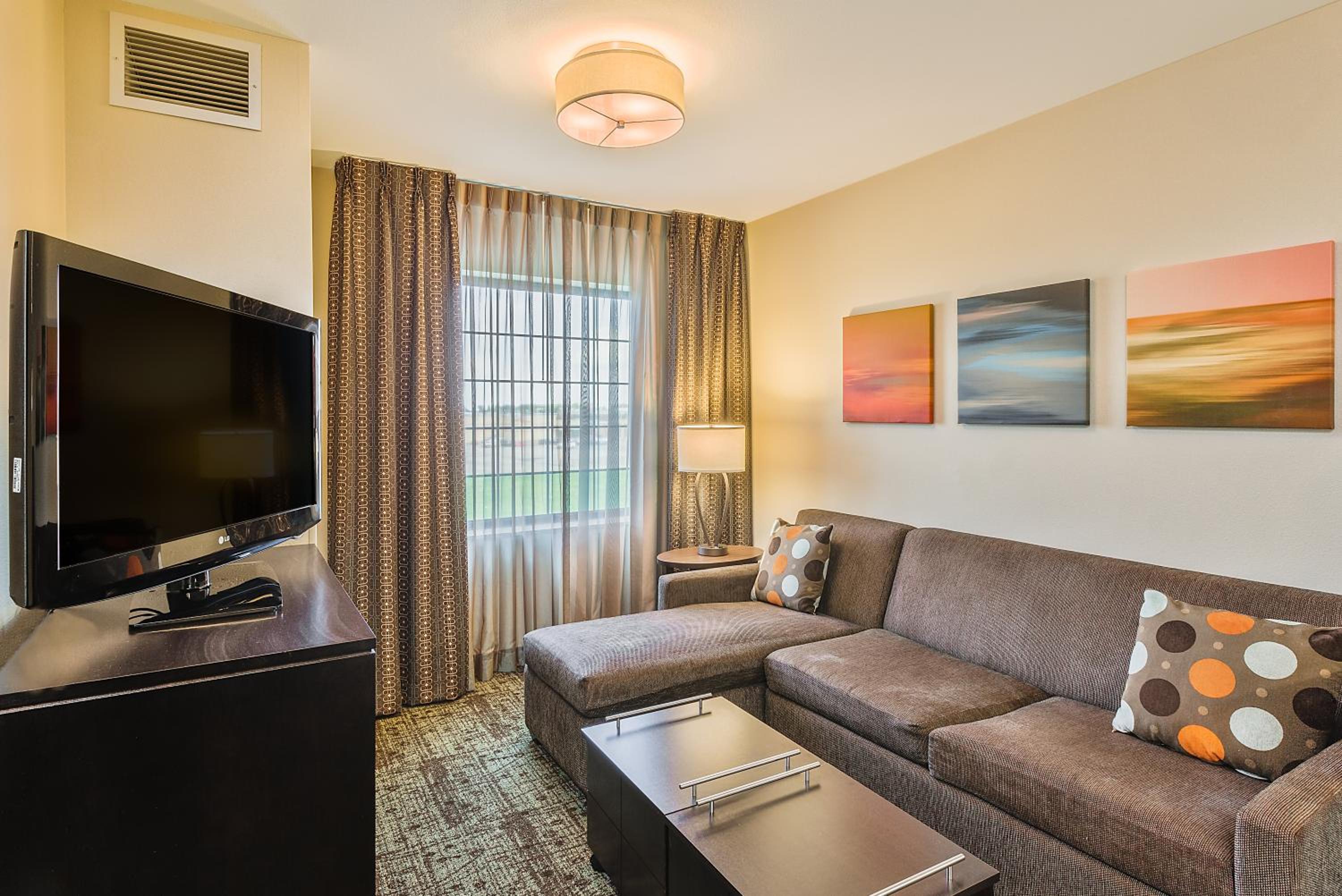 One-Bedroom King Suite