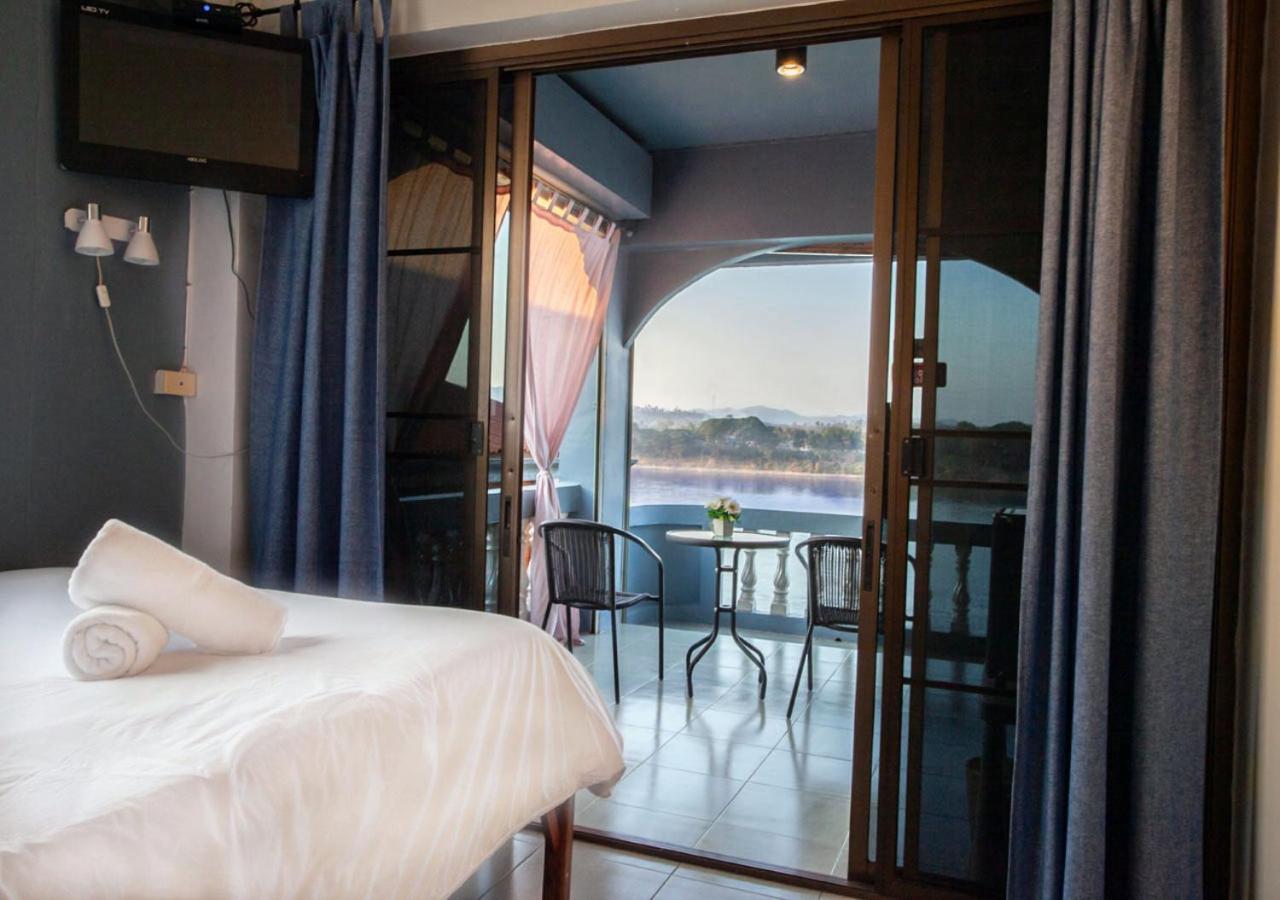 Double Room with Balcony photo 2