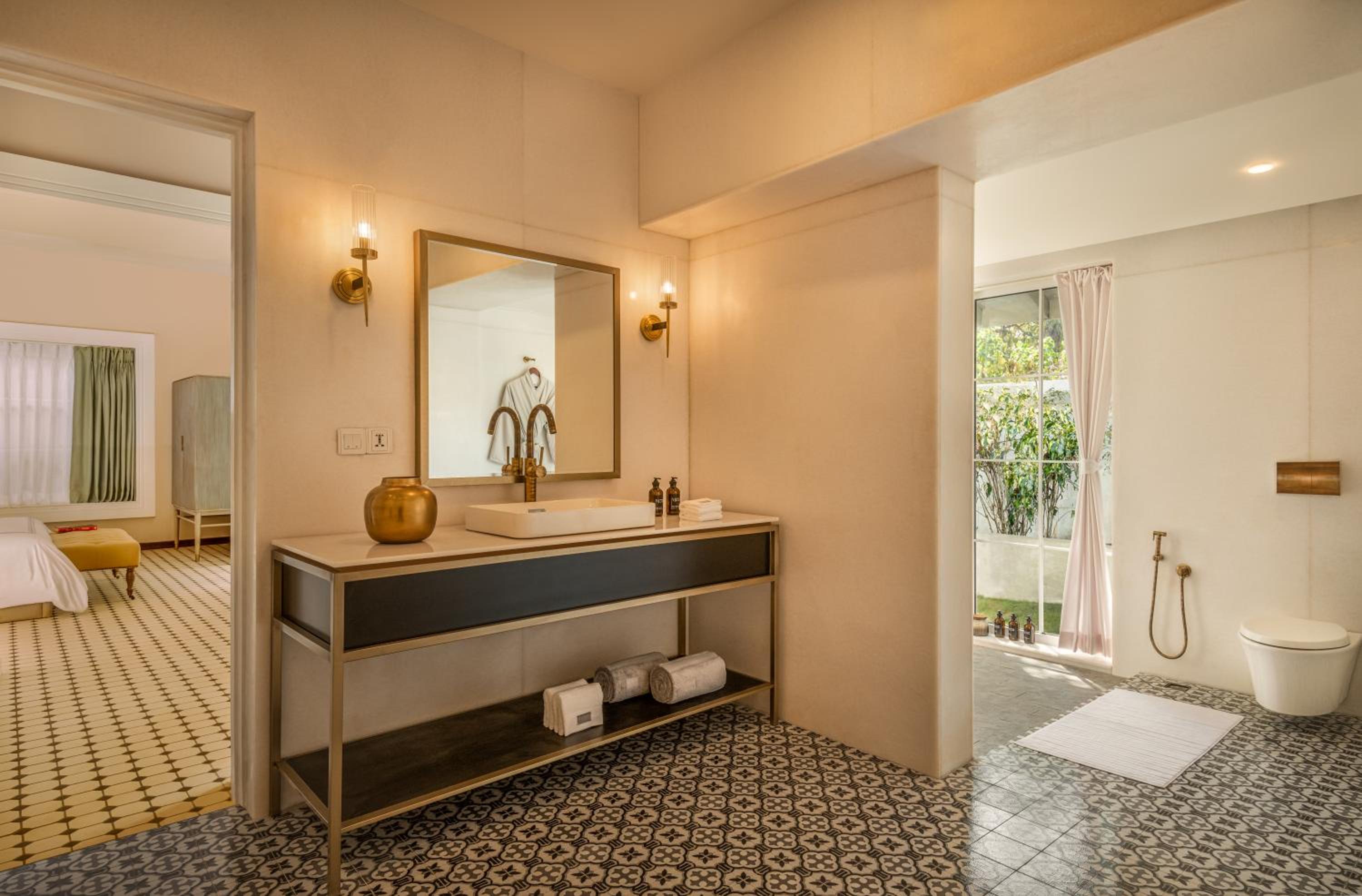 Junior Suite with Private Outdoor Jacuzzi photo 3