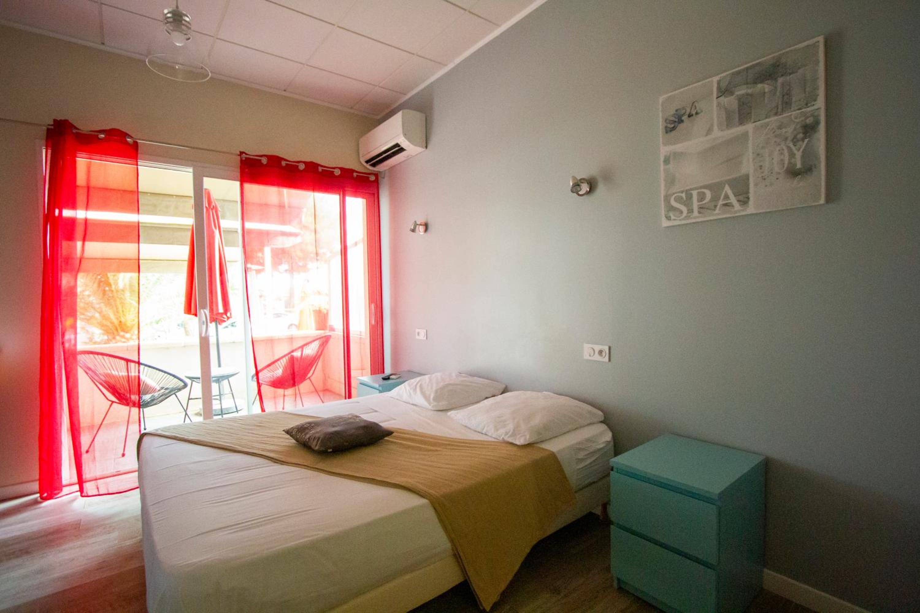 Double Room - Disability Access - Photo 1