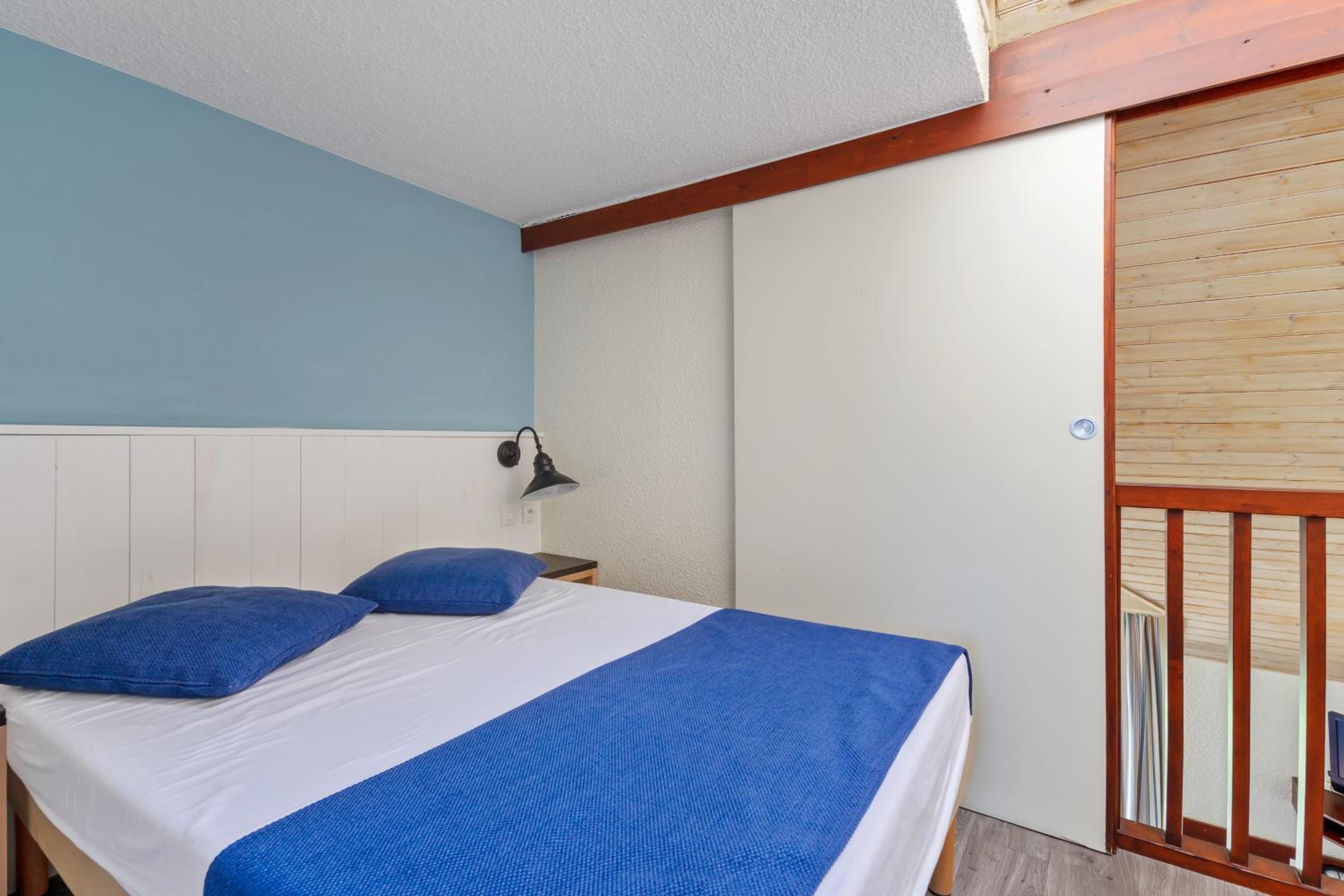 Comfort Two-Bedroom Duplex Apartment (7 People) photo 2