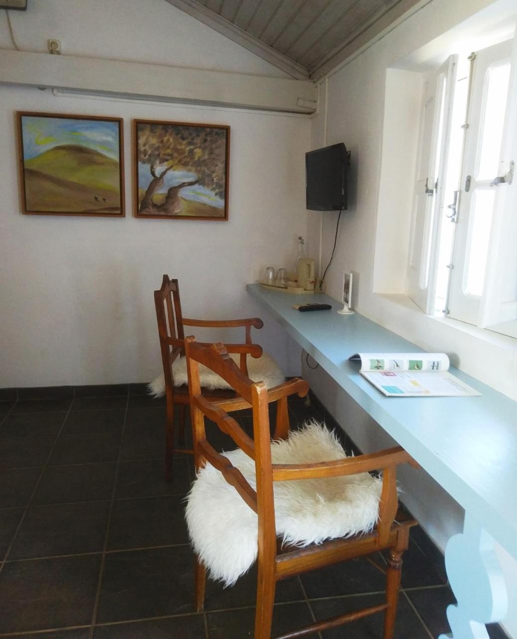 Family Room with Terrace - Photo 7