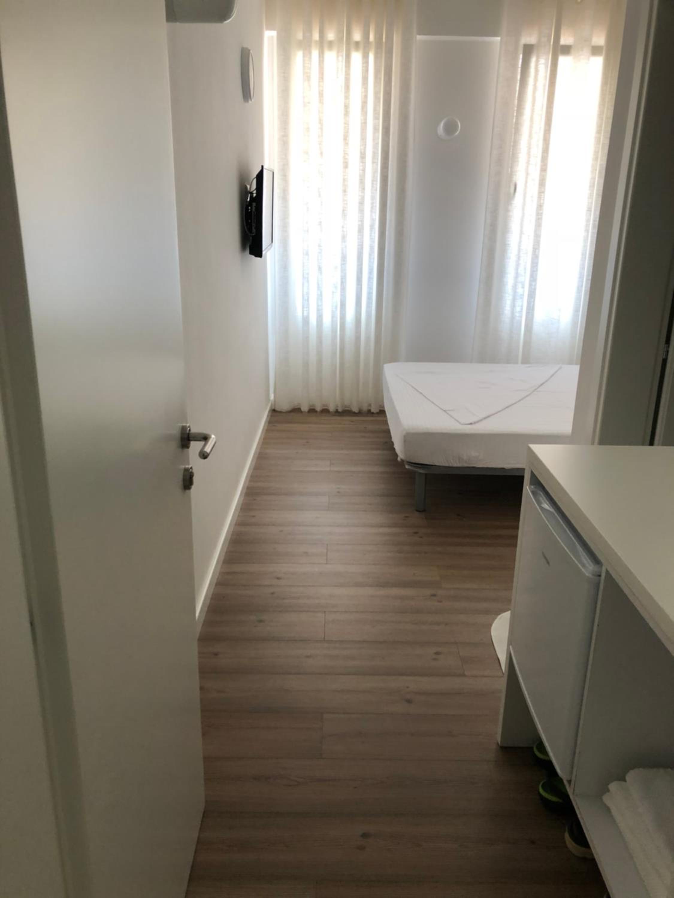 Deluxe Double Room (2 Adults + 1 Child) photo 1