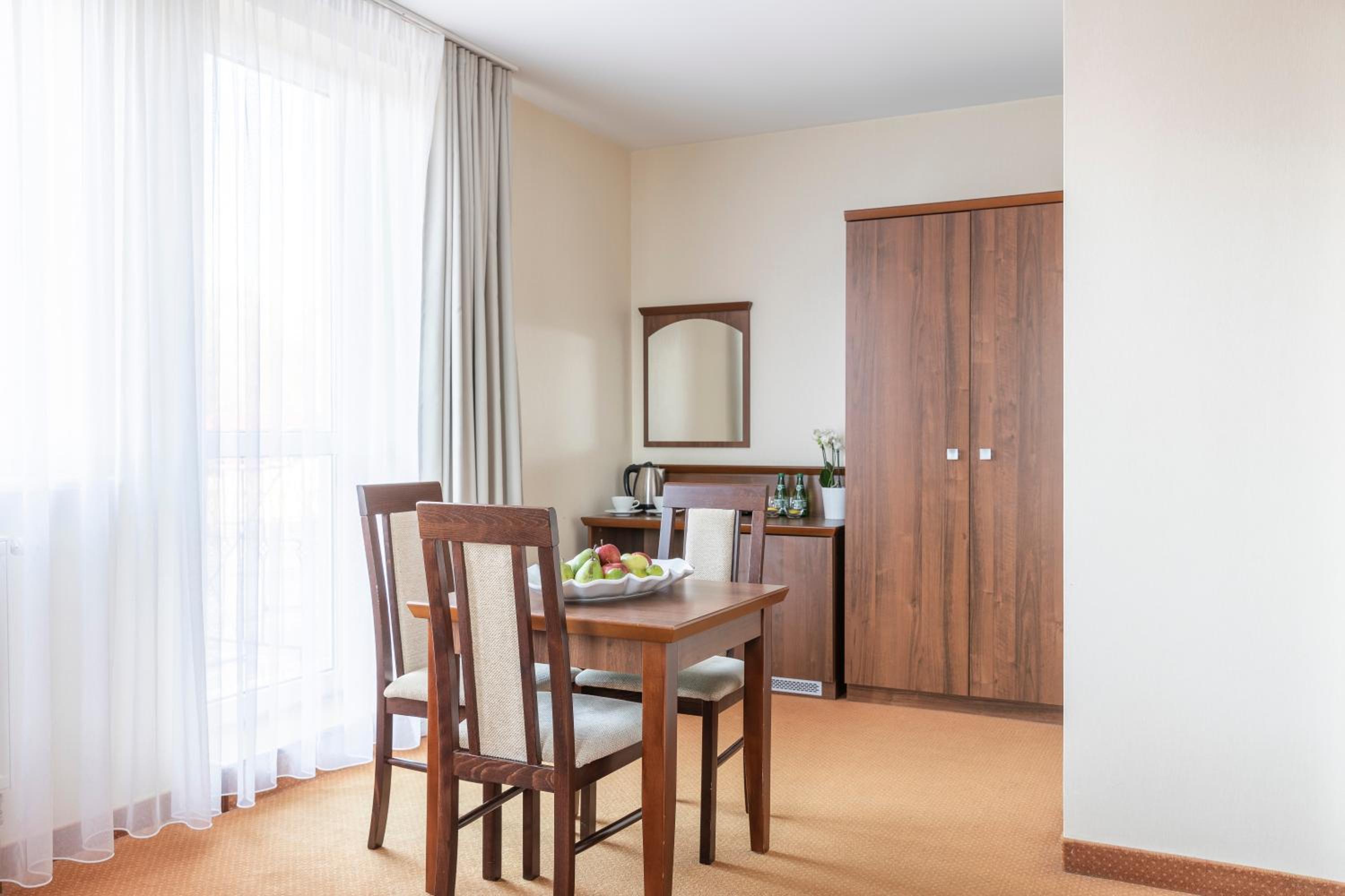 Deluxe Double or Twin Room photo 3