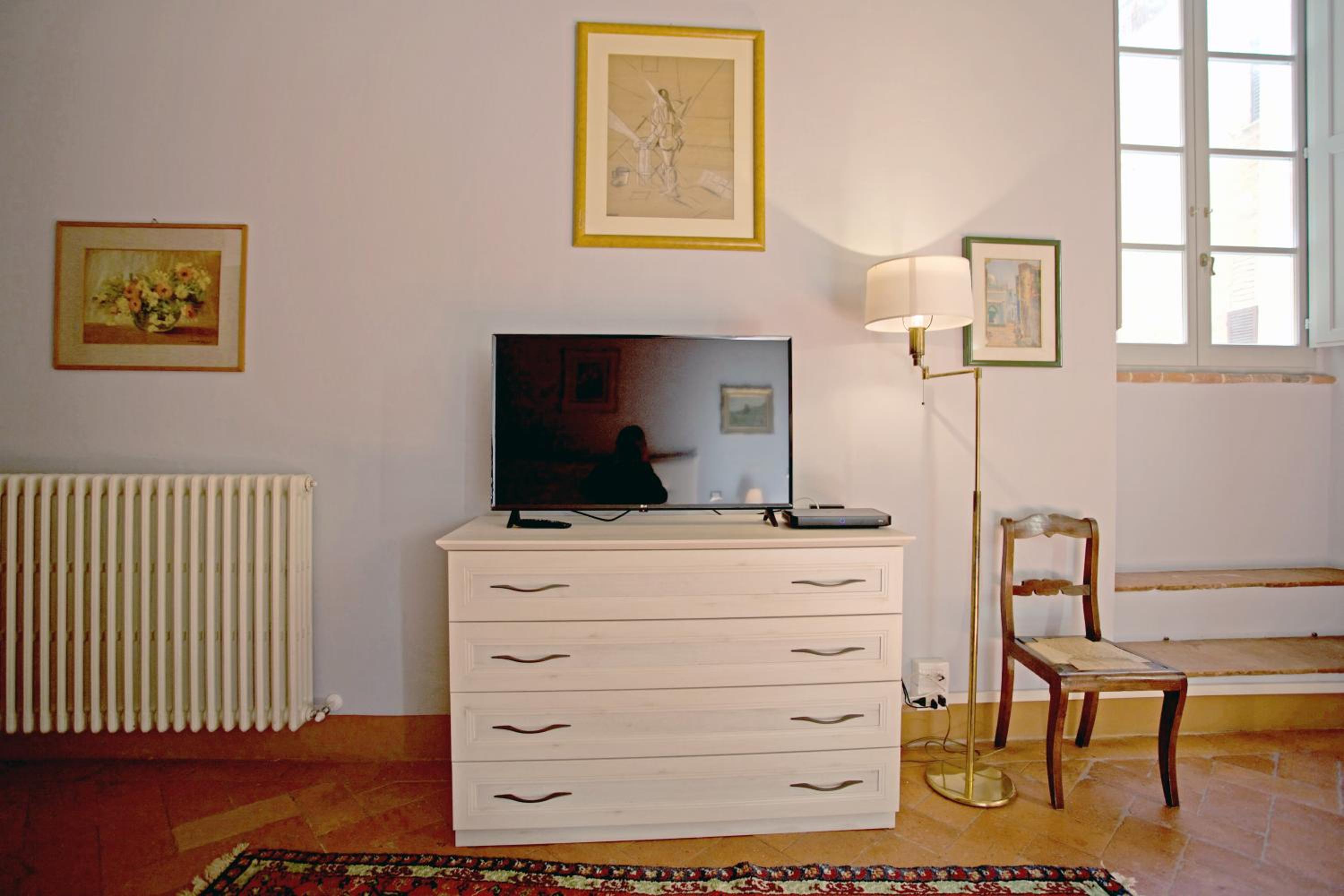 Three-Bedroom Apartment - Photo 35