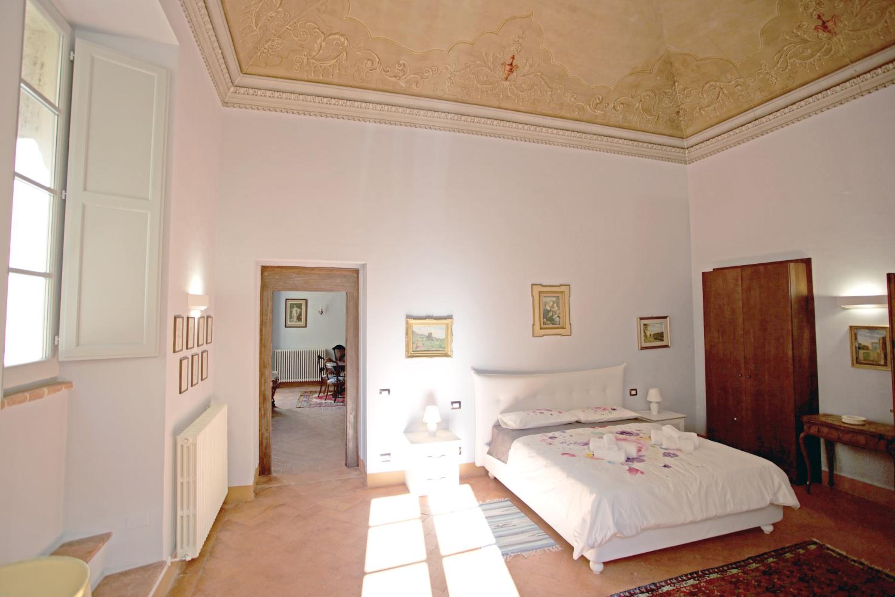 Three-Bedroom Apartment - Photo 41
