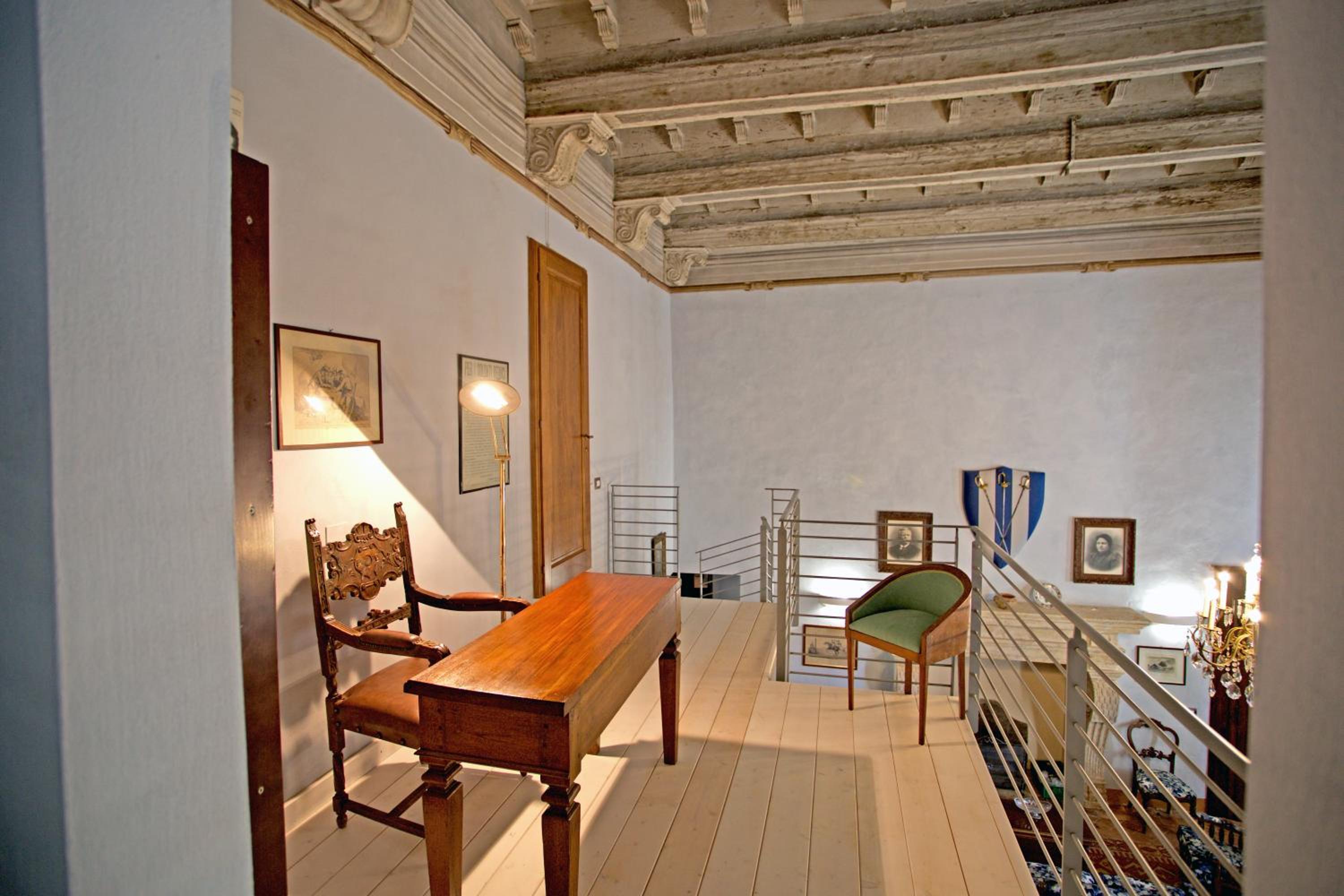 Three-Bedroom Apartment - Photo 10