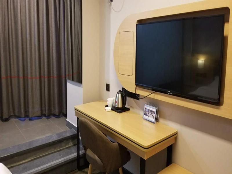 Standard Twin Room - Photo 3