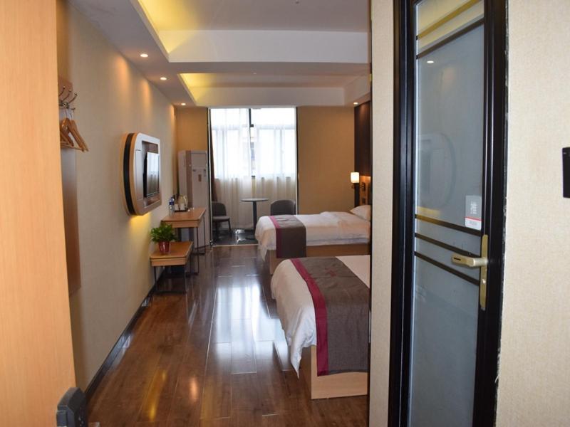 Deluxe Twin Room - Photo 2