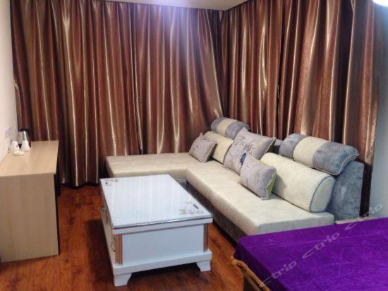 Deluxe Suite Room photo 2