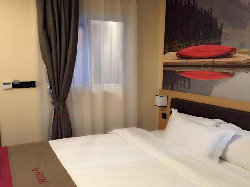 Superior King Room photo 2