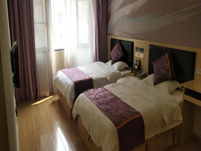Deluxe Twin Room photo 1