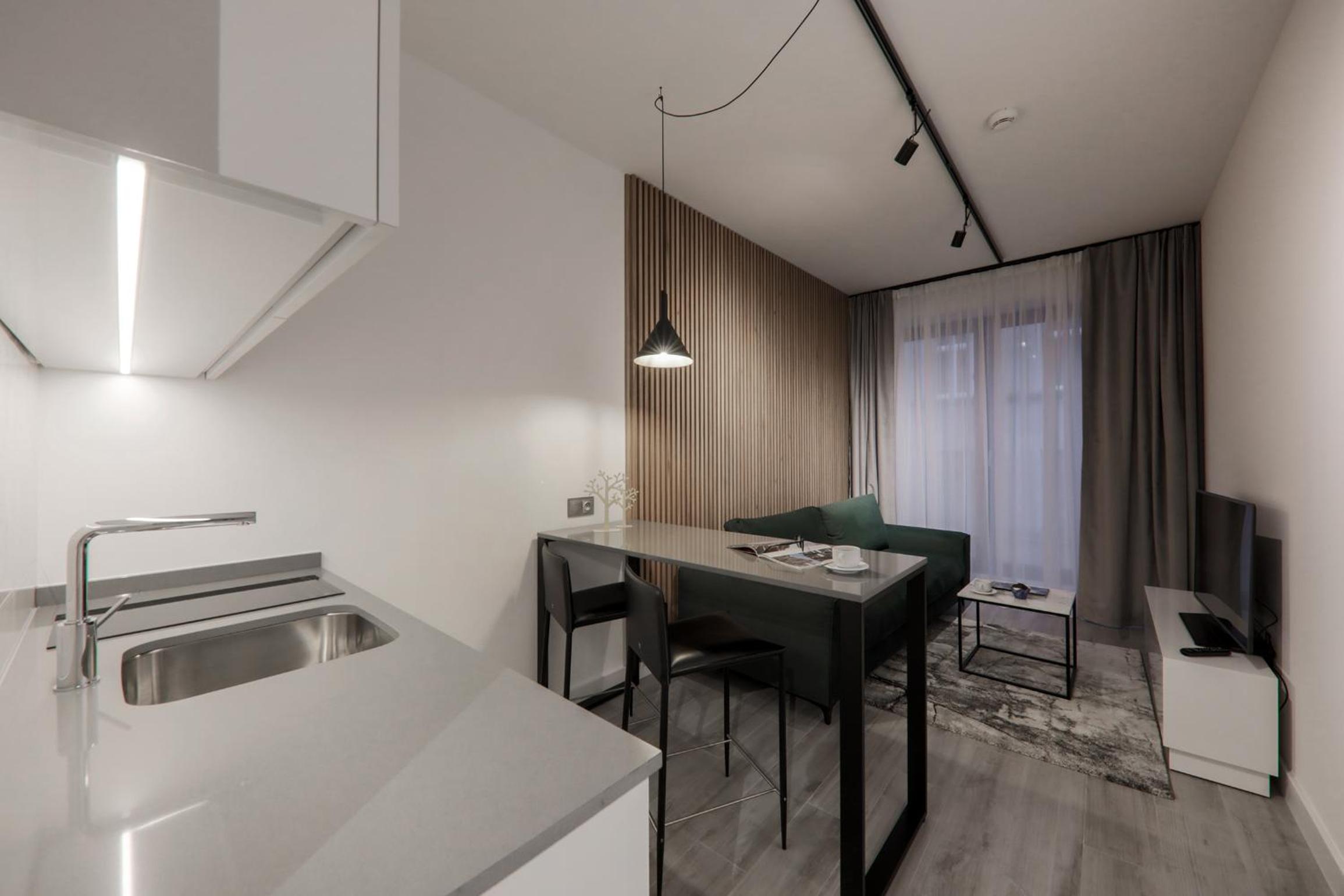 One-Bedroom Comfort Apartment - Photo 8