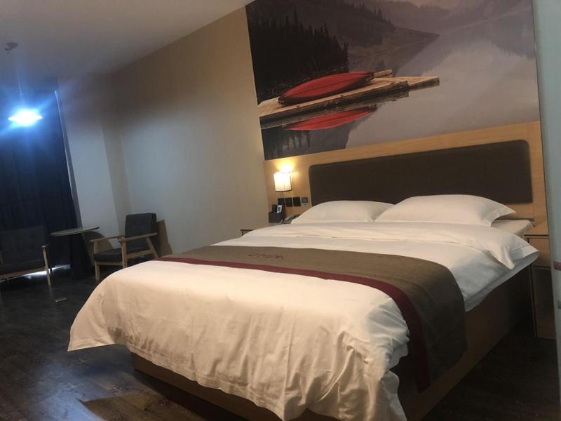 Superior King Room