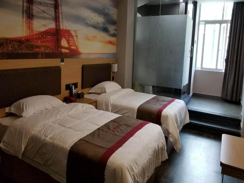Standard Twin Room - Photo 1