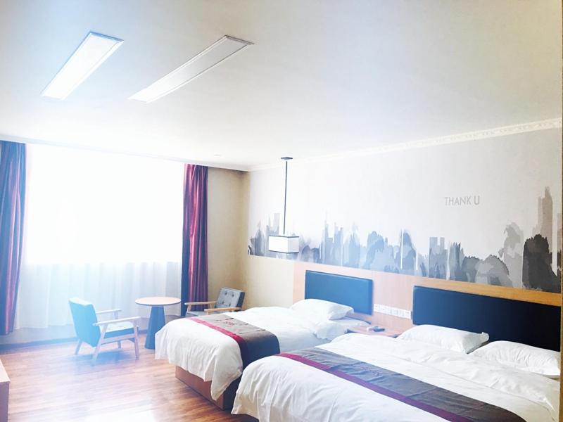 Standard Twin Room photo 1