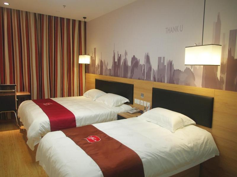 Standard Twin Room photo 1