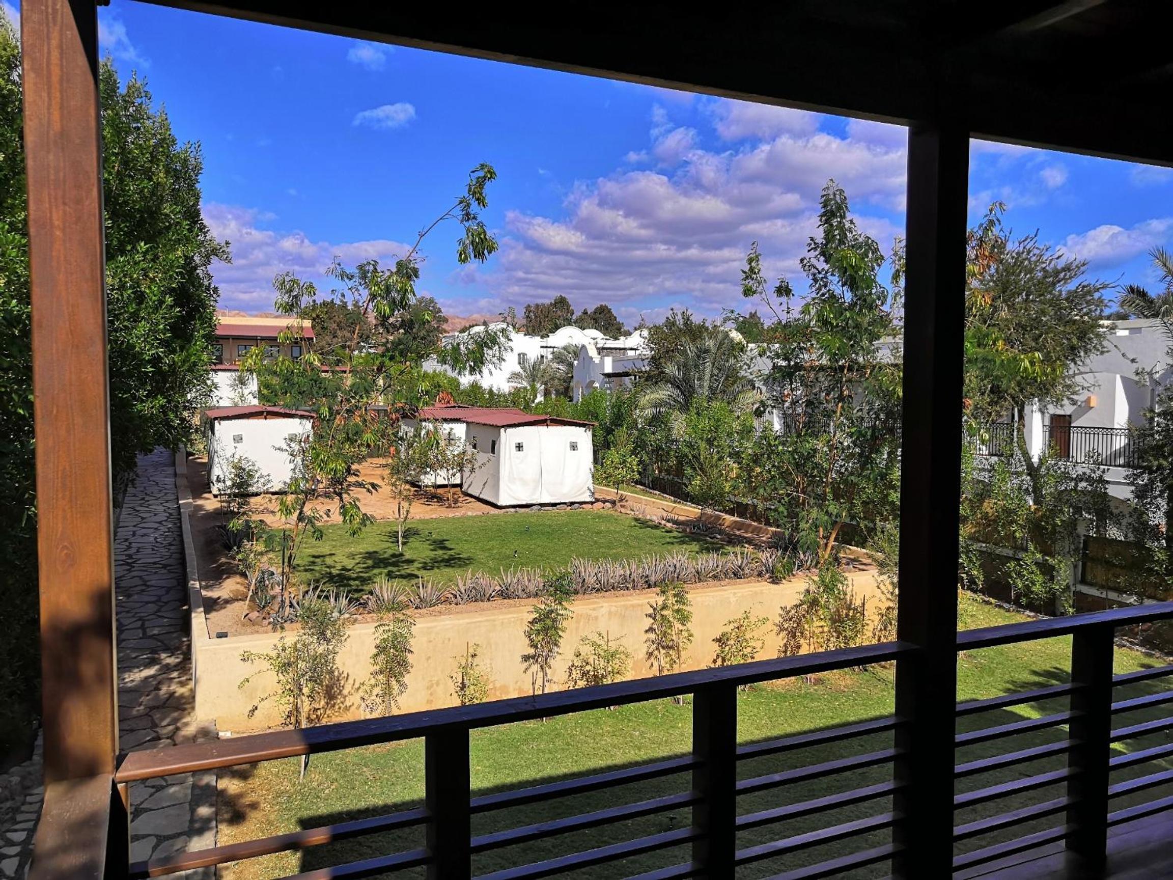 Double Room with Garden View - Photo 19