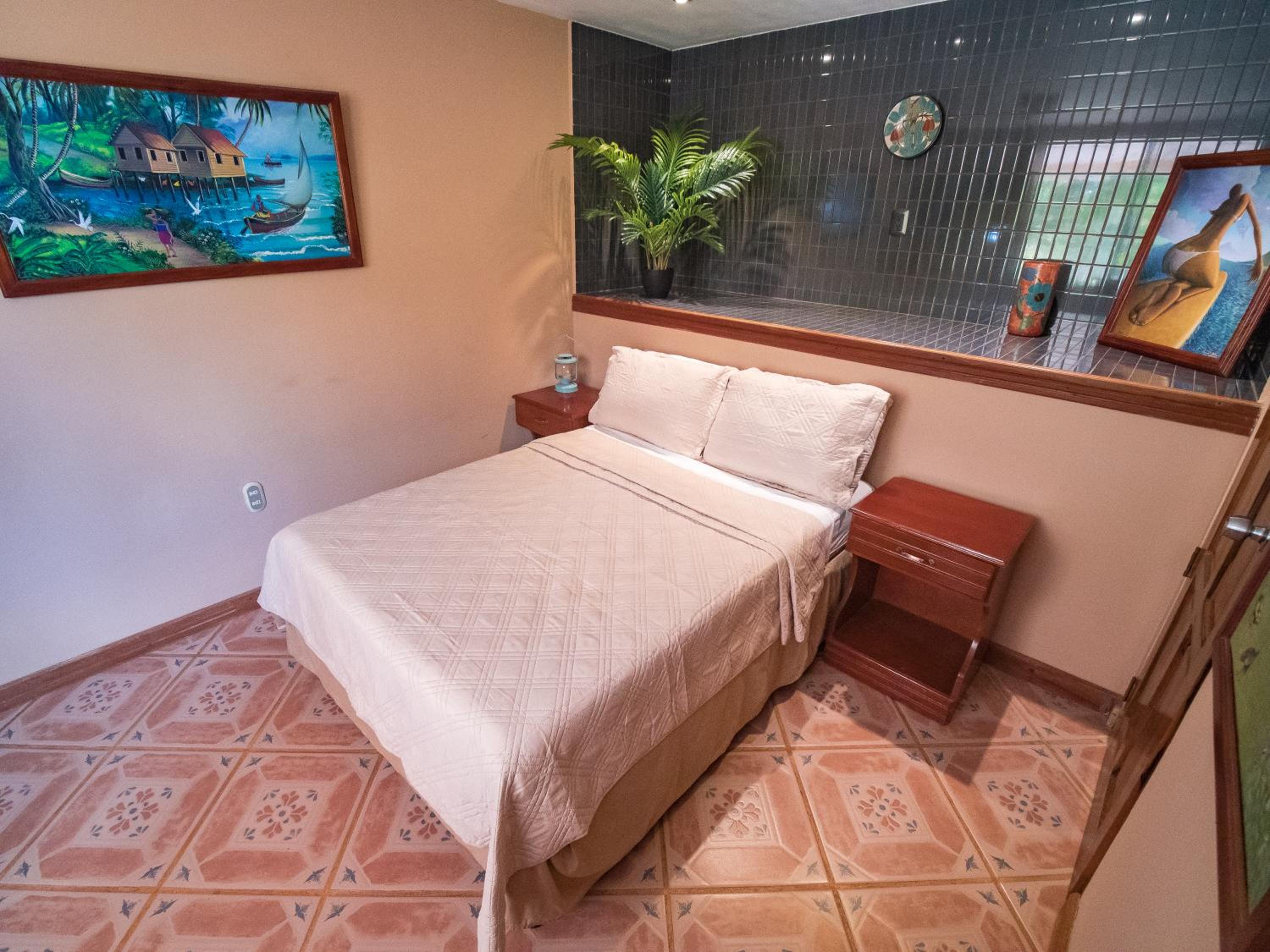 Double Room 8 photo 1
