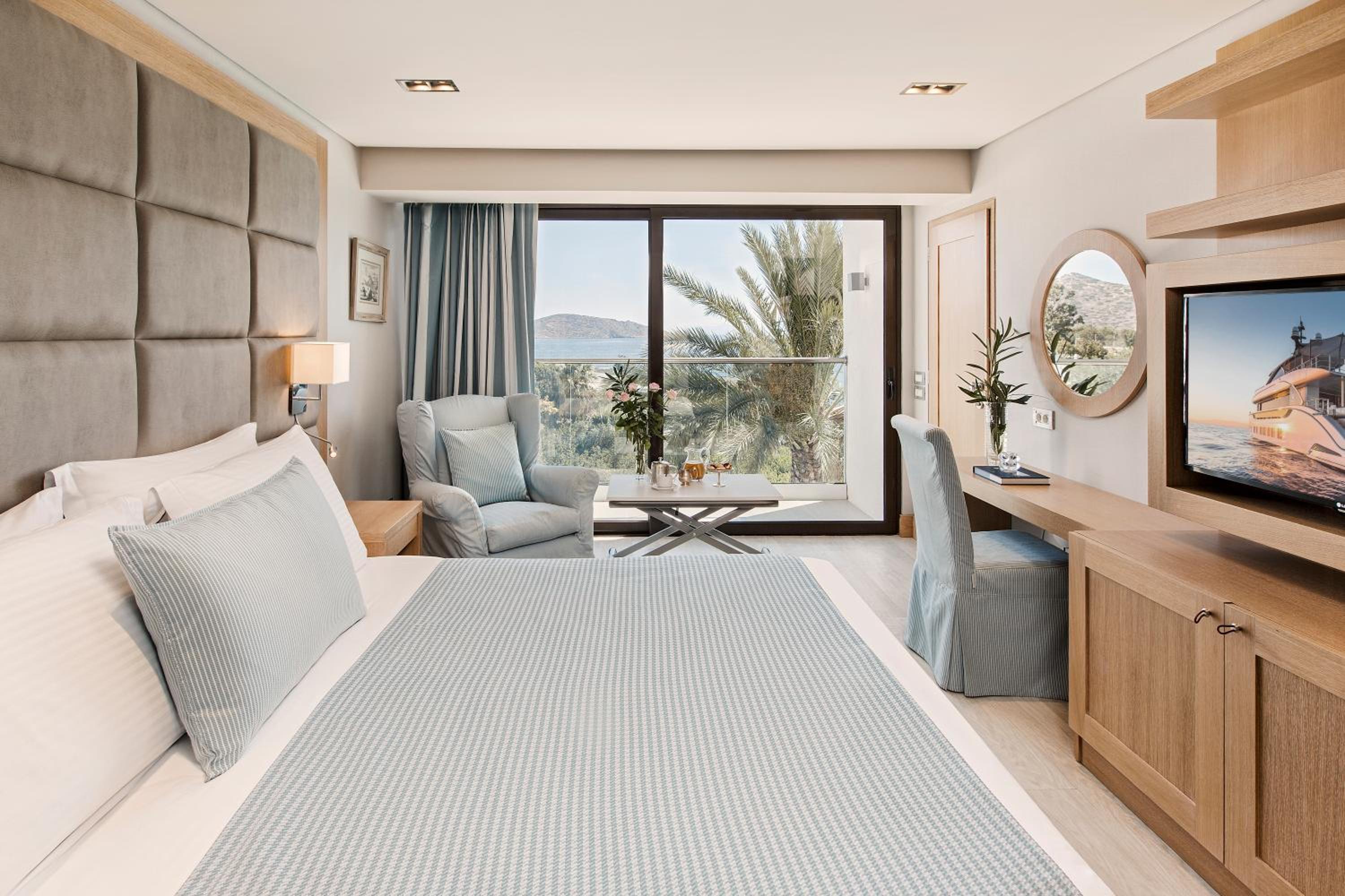 Deluxe Double Room with Sea View - Photo 1
